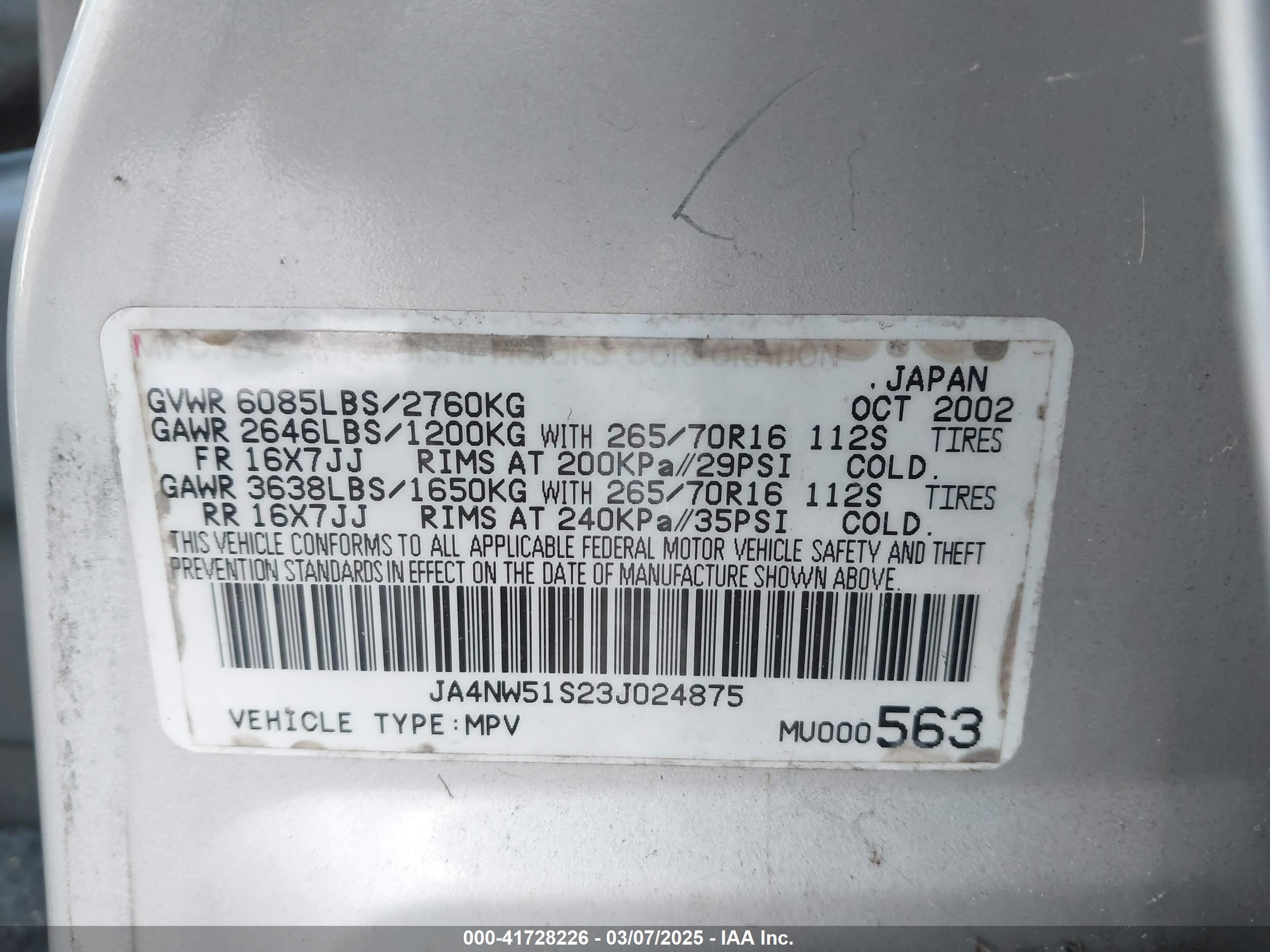 MITSUBISHI MONTERO image 9