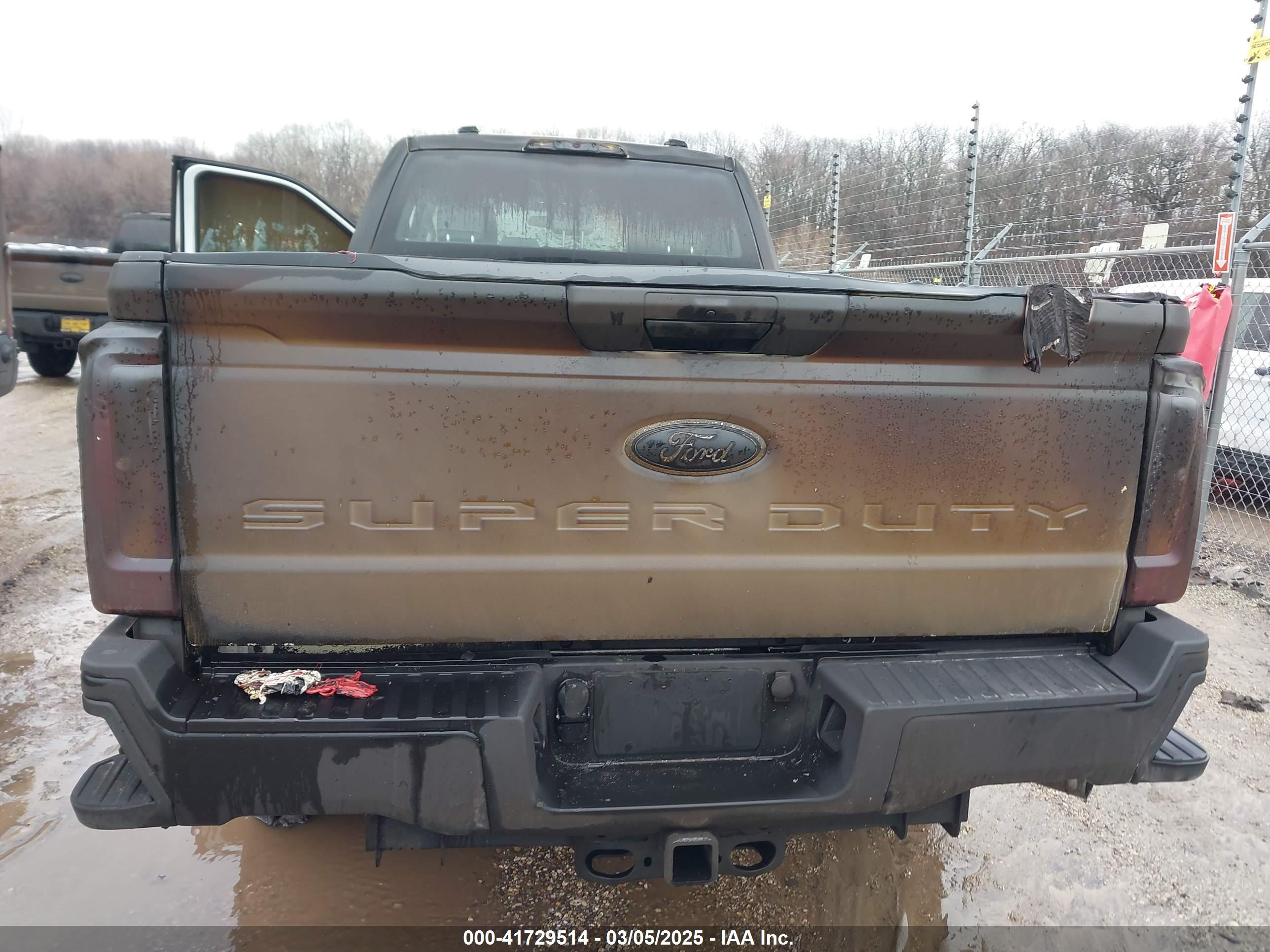 FORD F-250 image 8