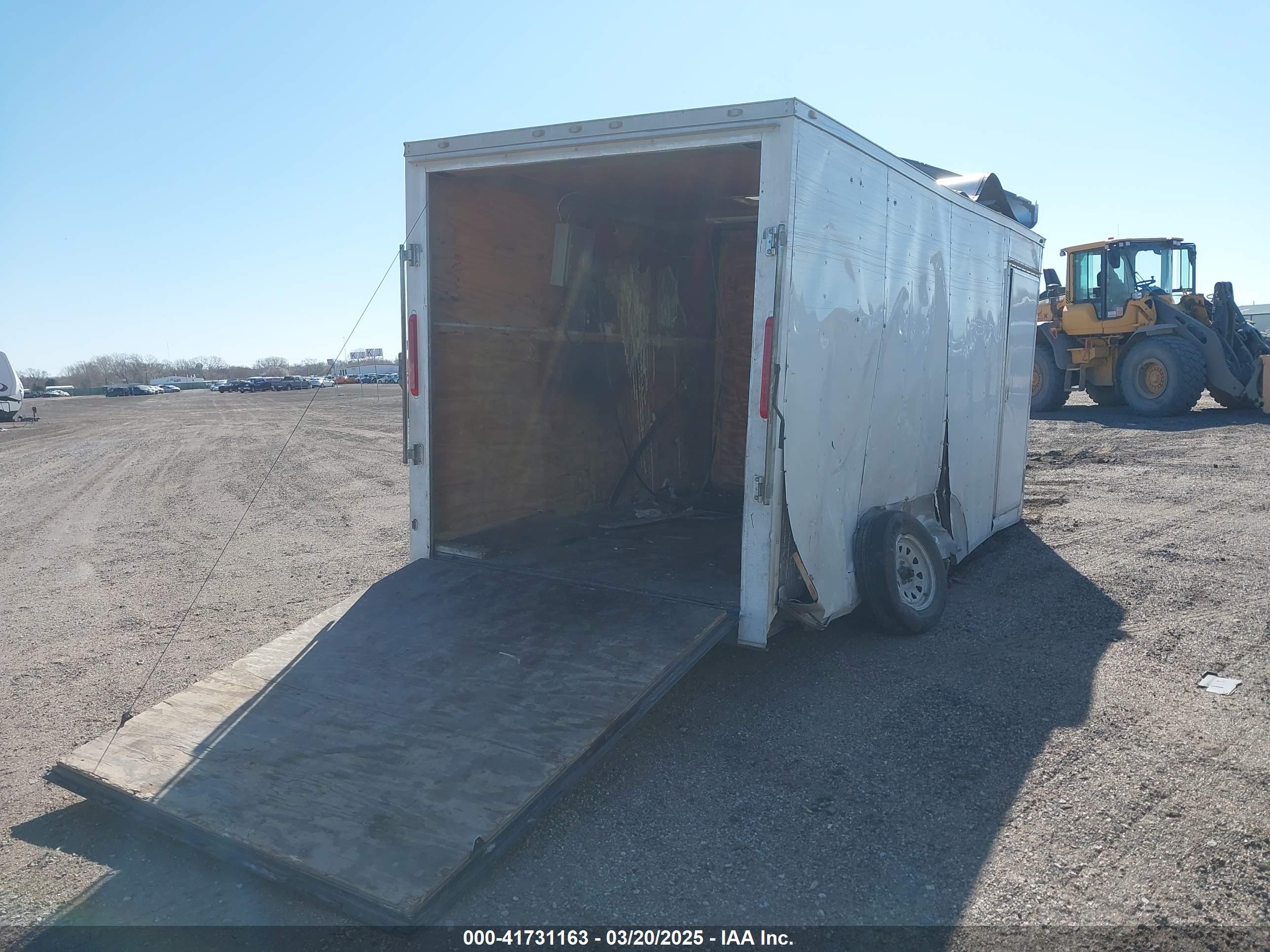COVERED WAGON image 4