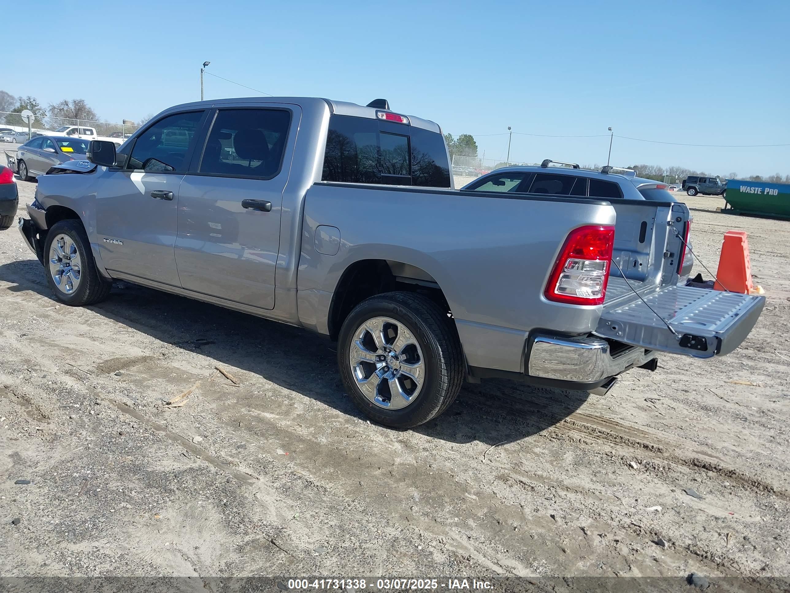 RAM 1500 image 3