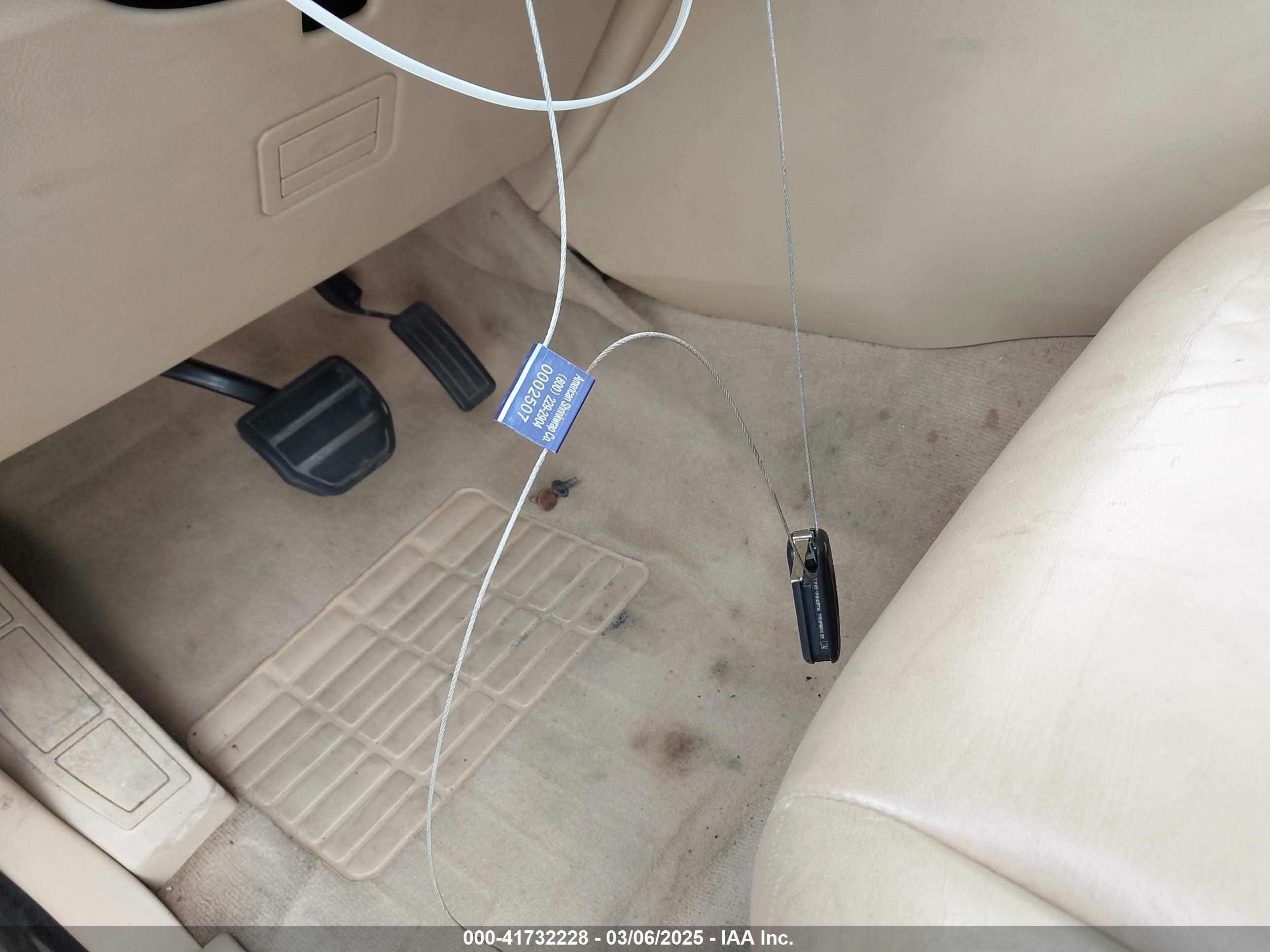 LAND ROVER image 11