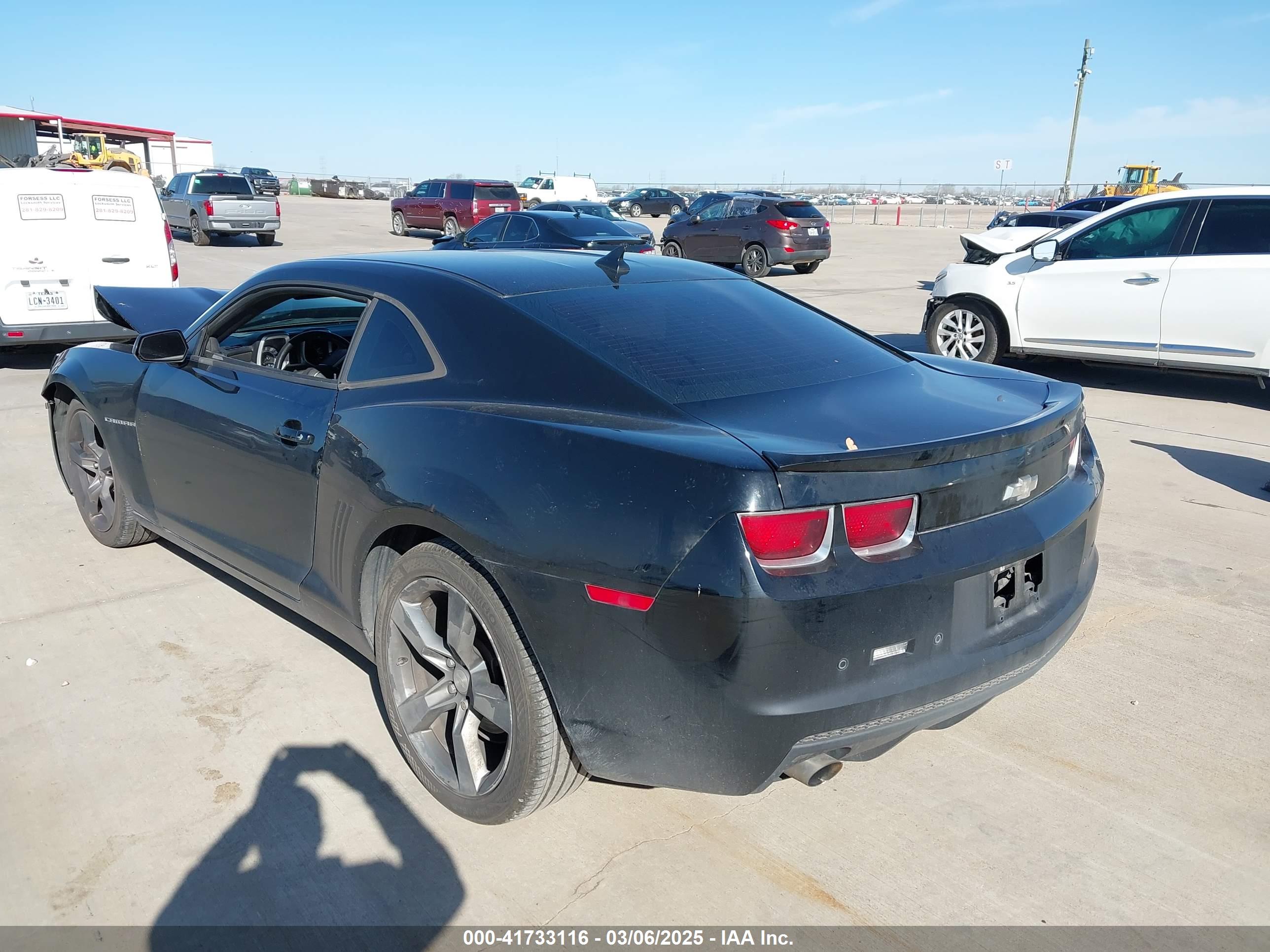 CHEVROLET CAMARO image 3