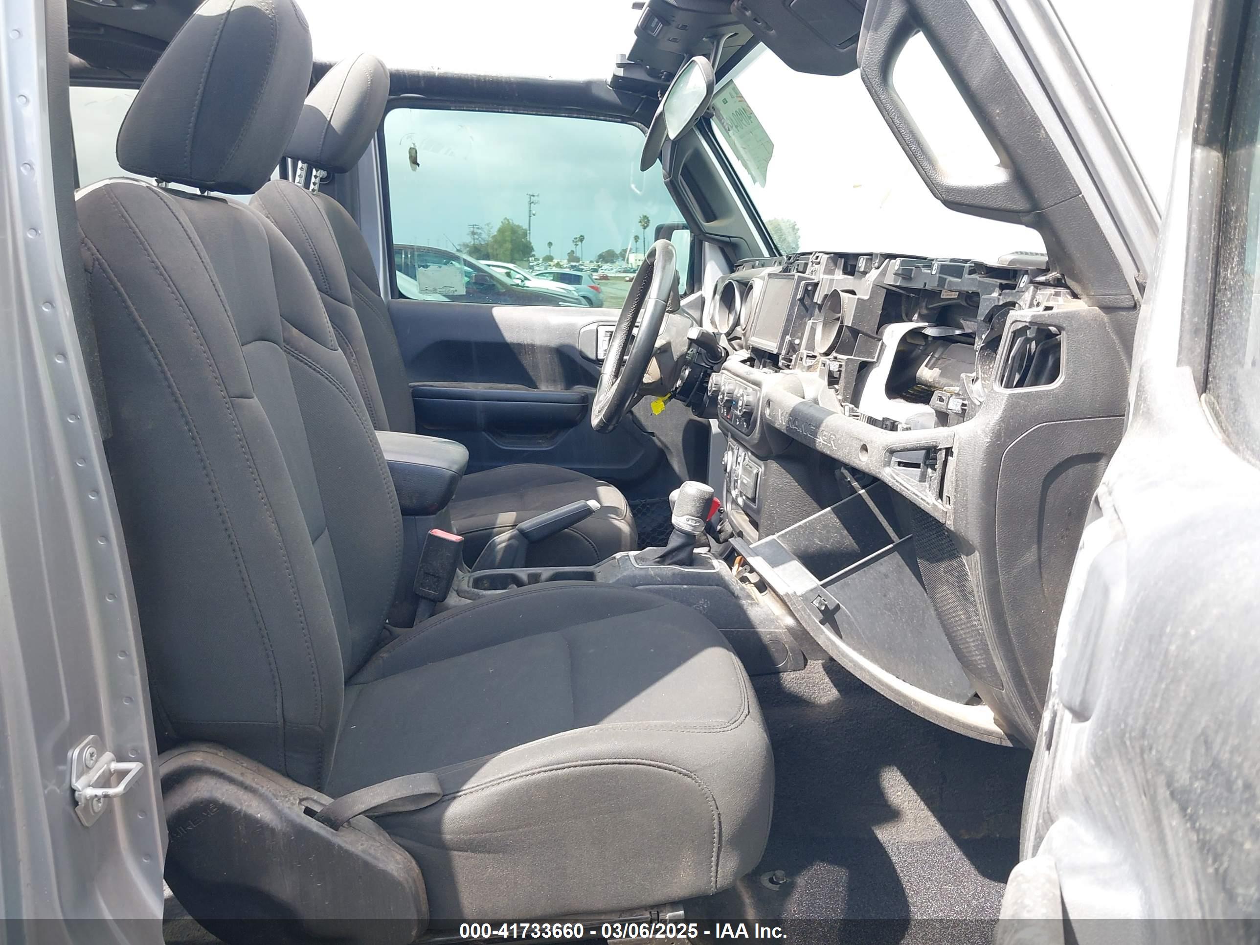 JEEP WRANGLER image 5