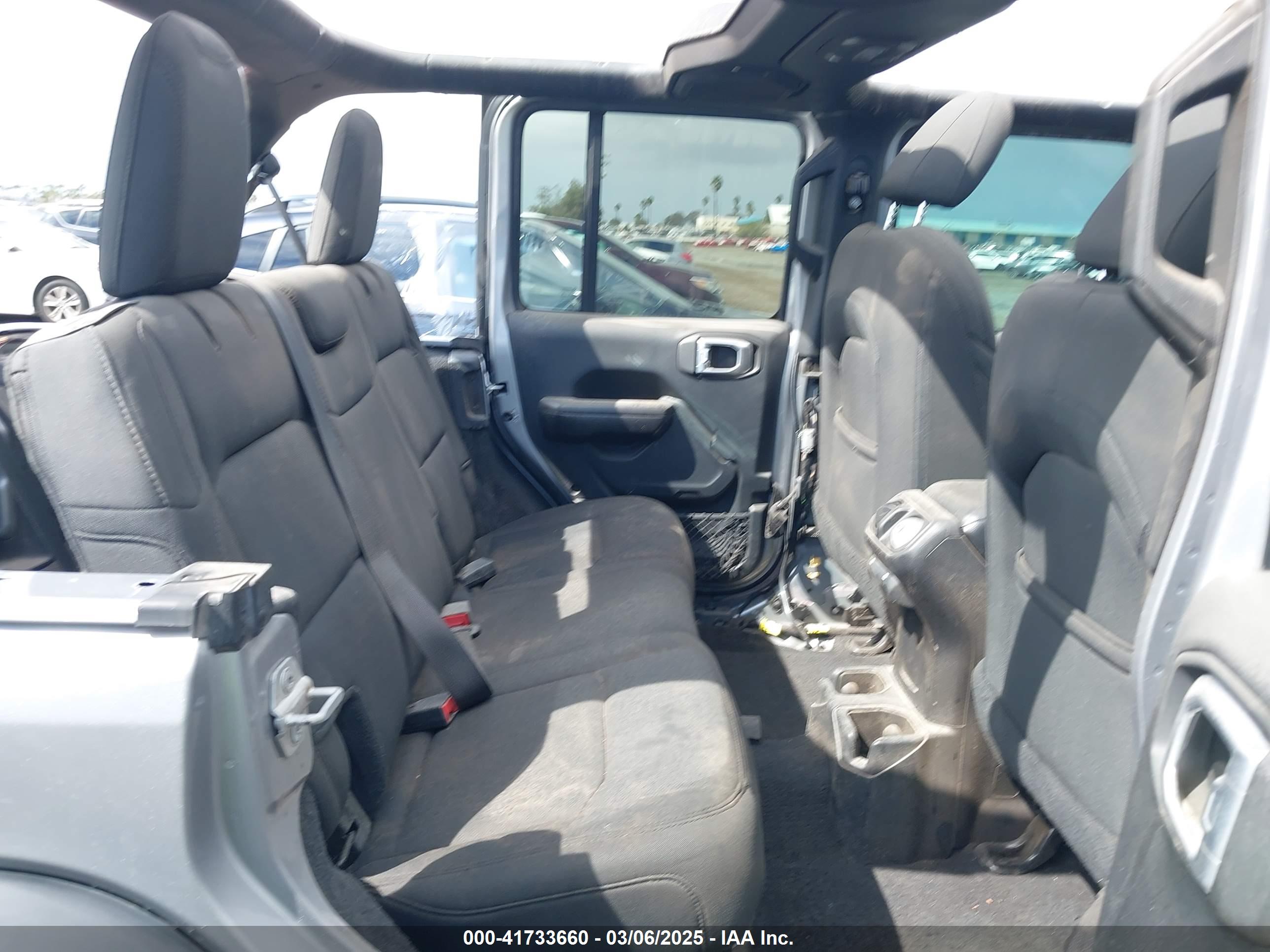 JEEP WRANGLER image 8