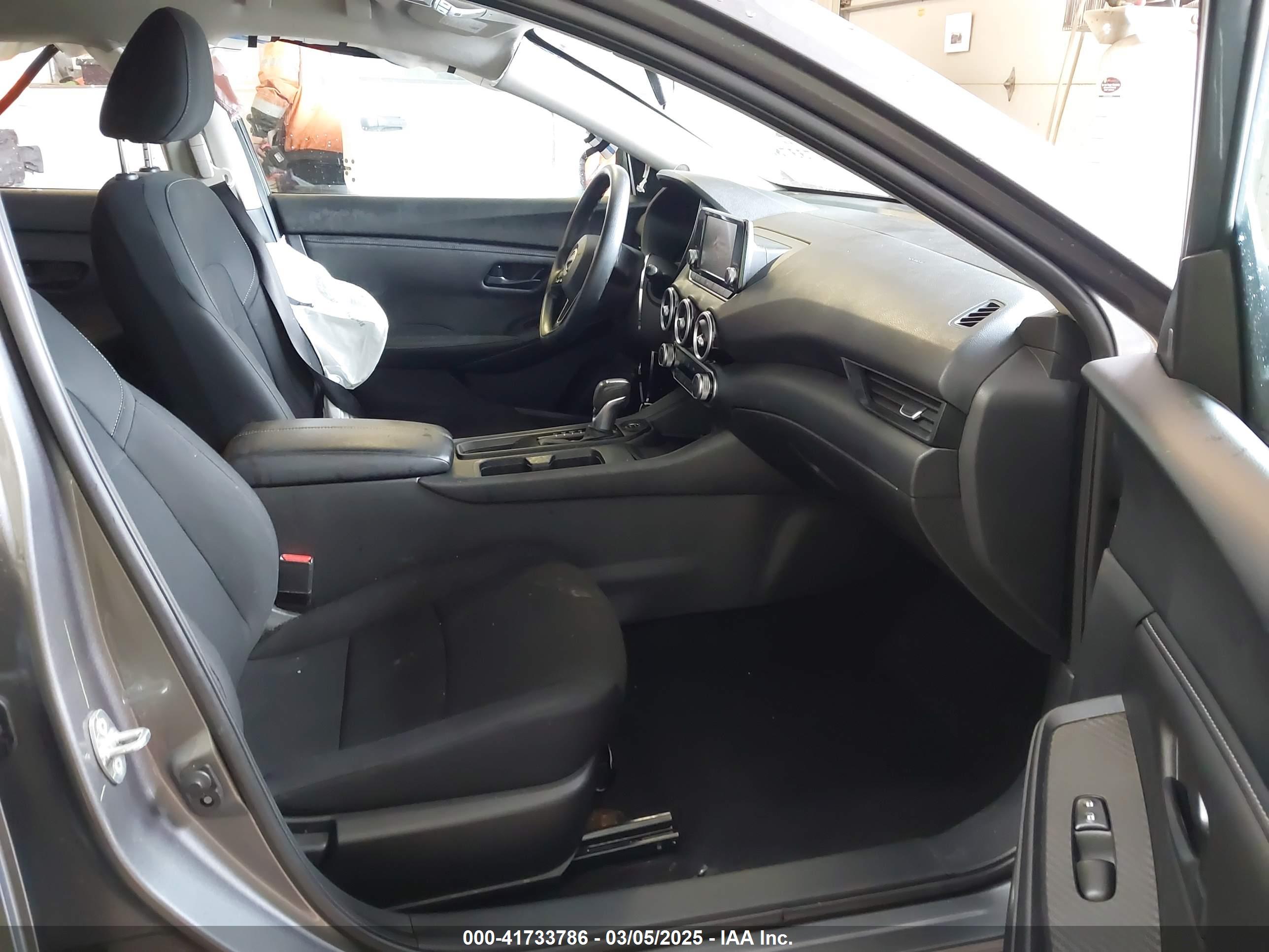 NISSAN SENTRA image 5