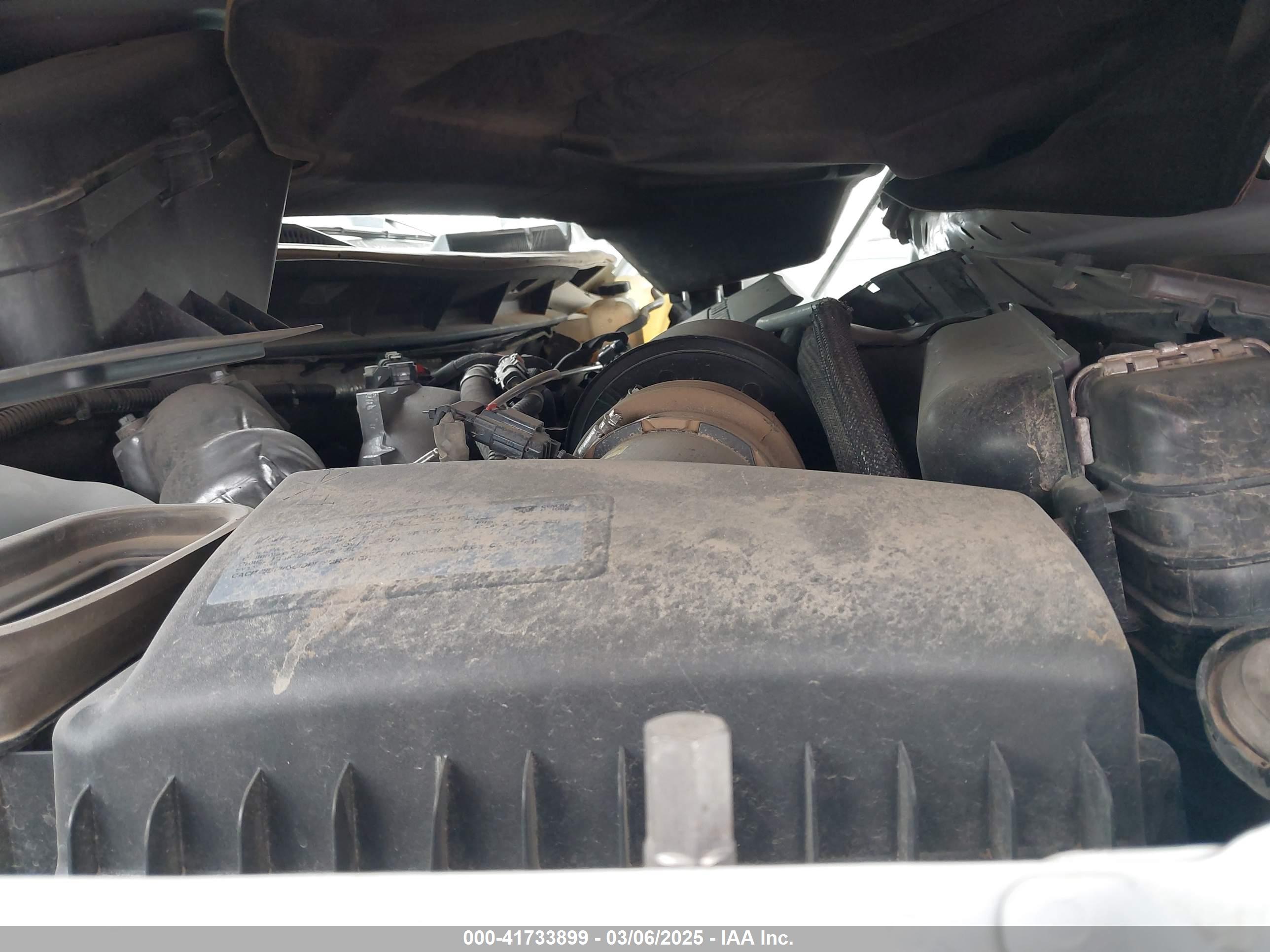 GMC SIERRA image 10