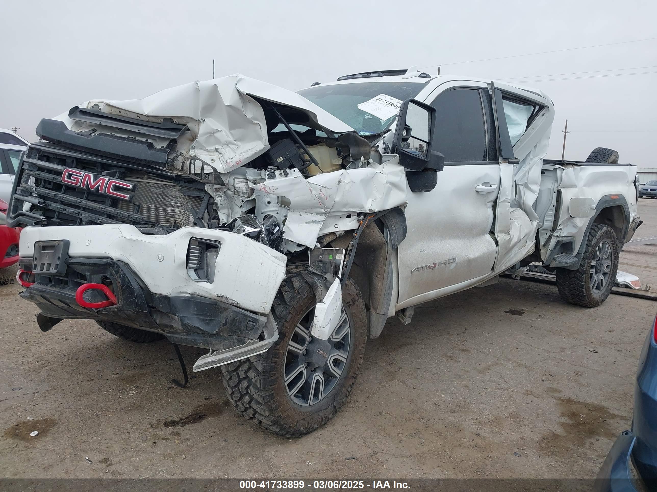 GMC SIERRA image 2