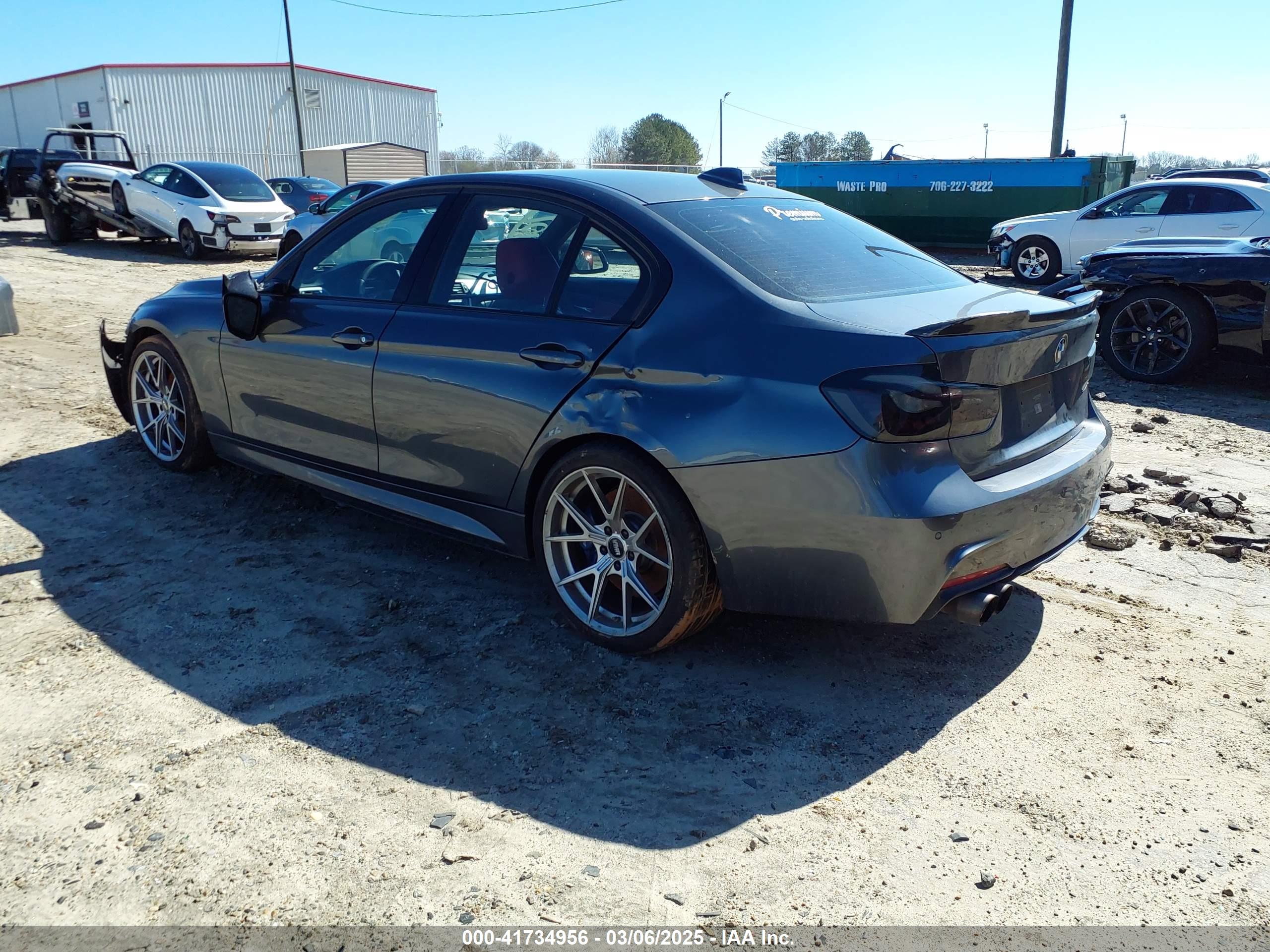 BMW 328I image 3
