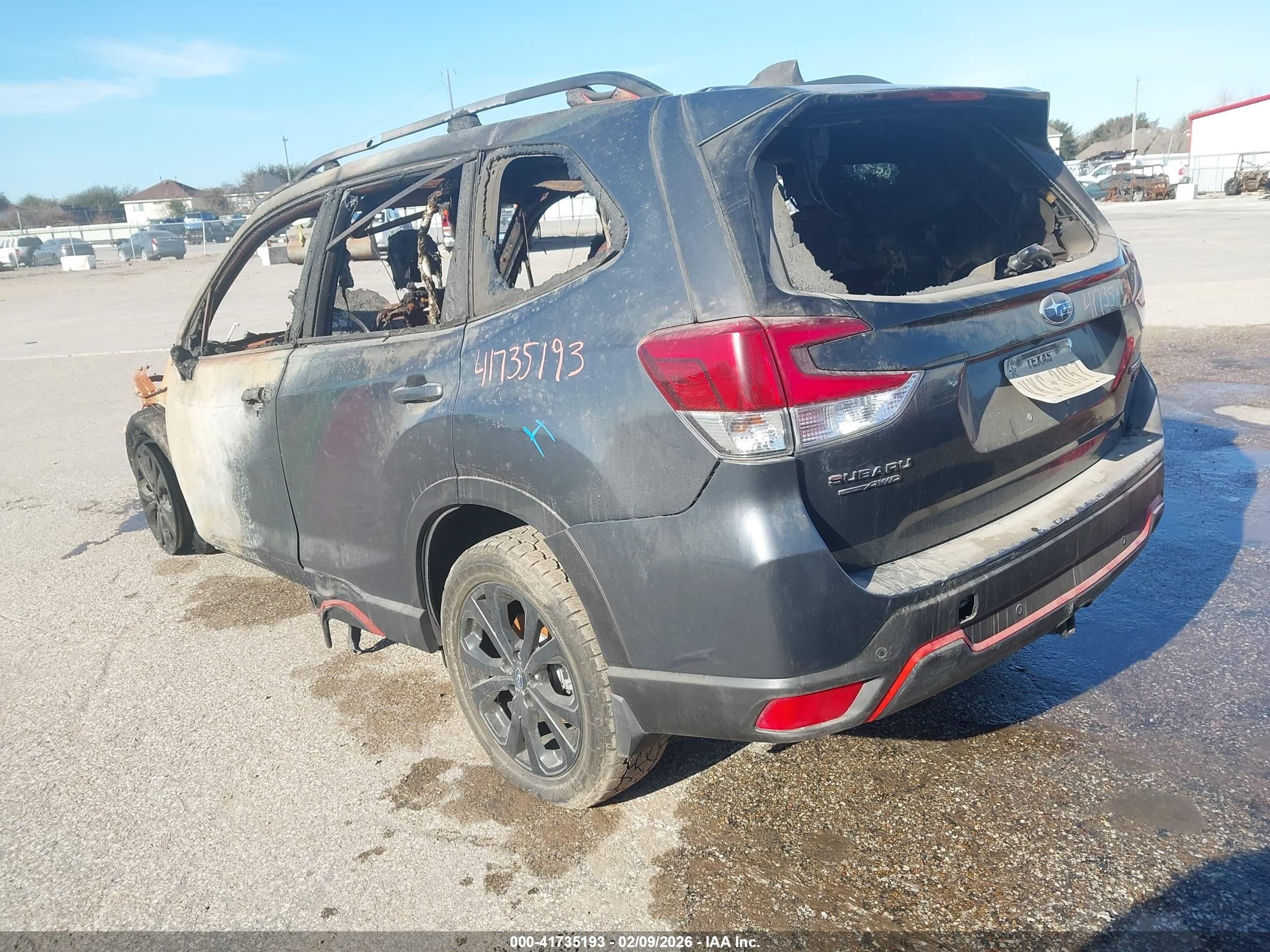 SUBARU FORESTER image 3