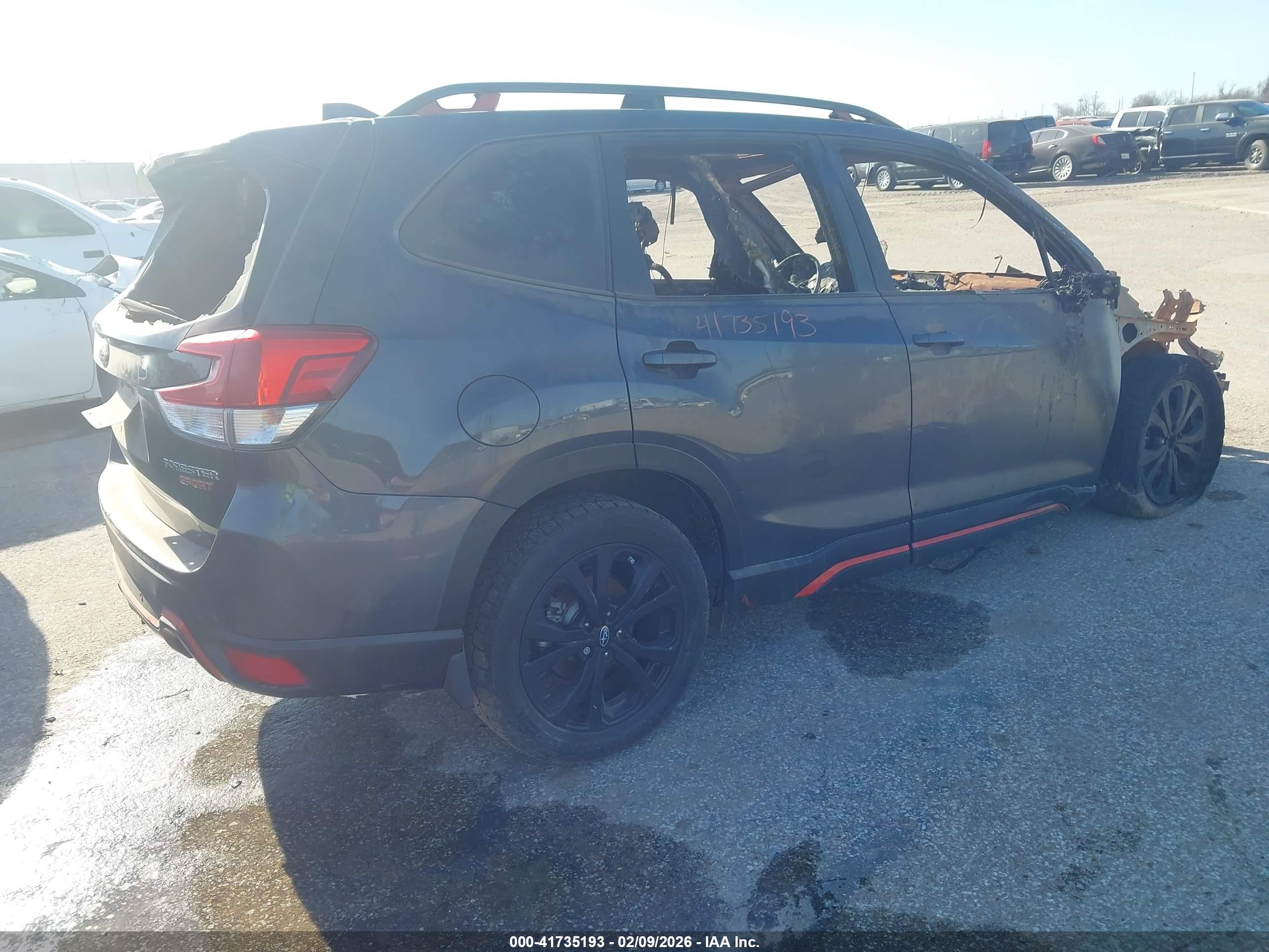 SUBARU FORESTER image 4