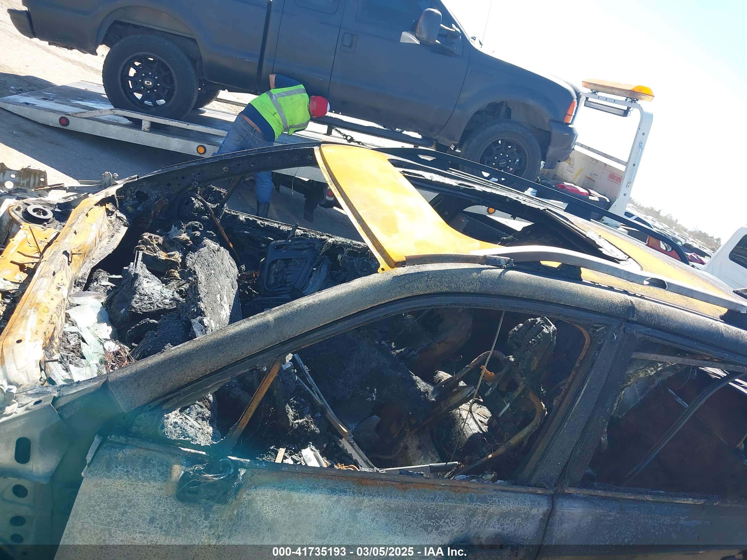 SUBARU FORESTER image 6