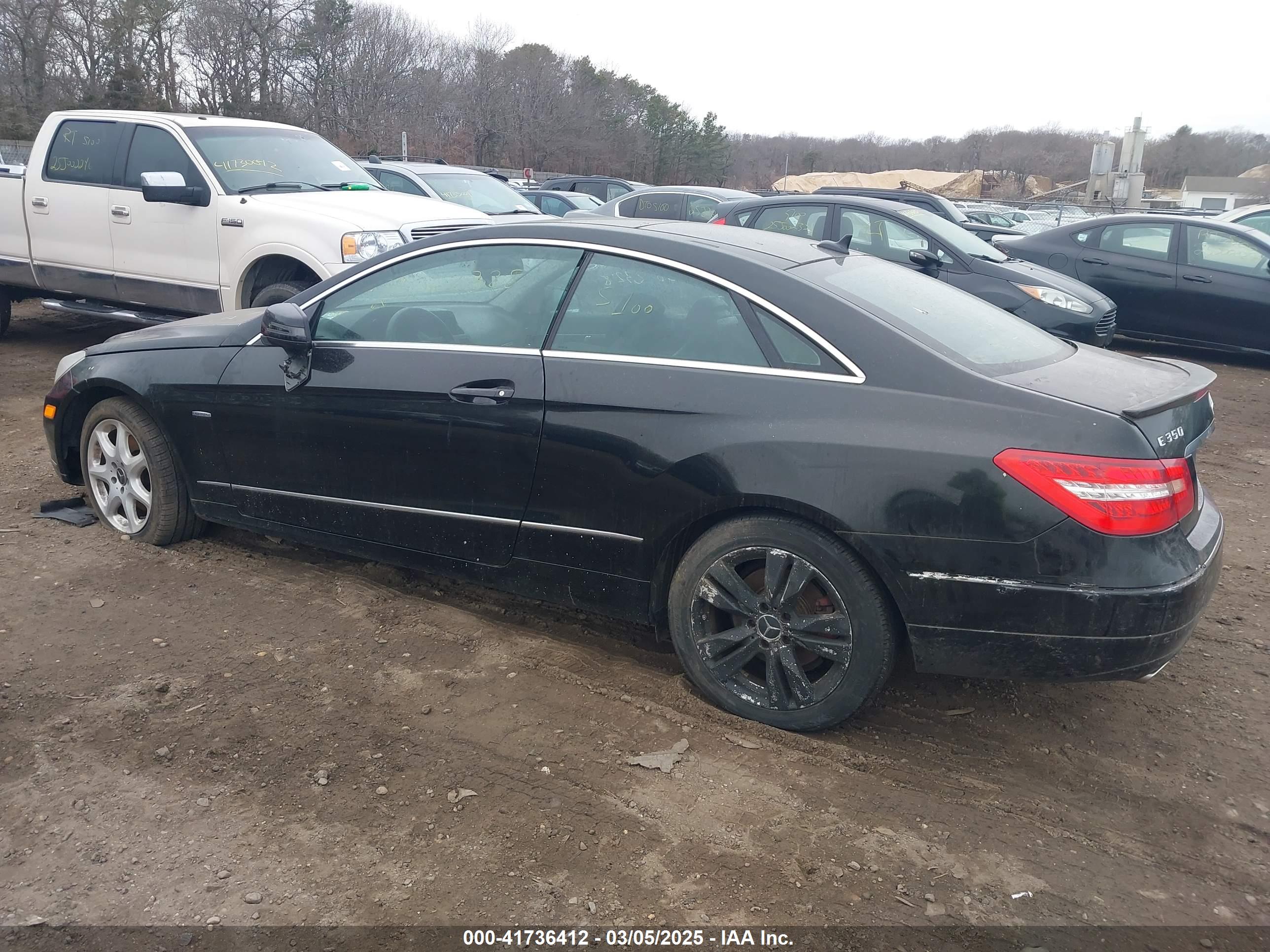 MERCEDES-BENZ E image 3