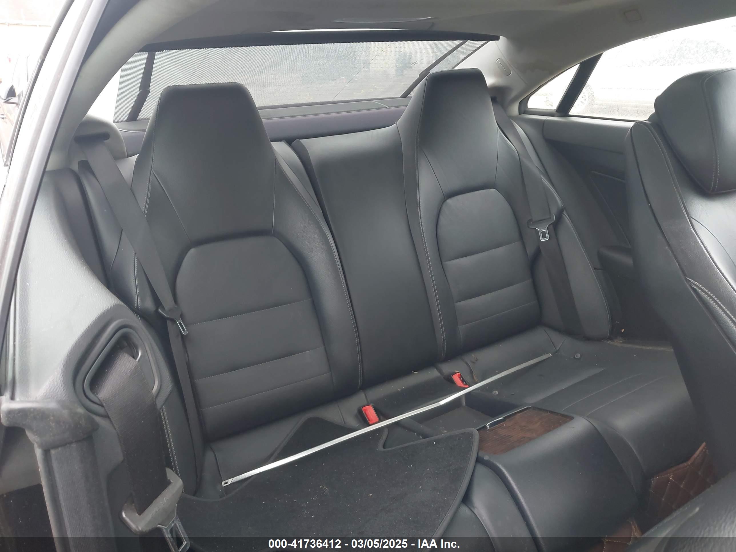 MERCEDES-BENZ E image 8