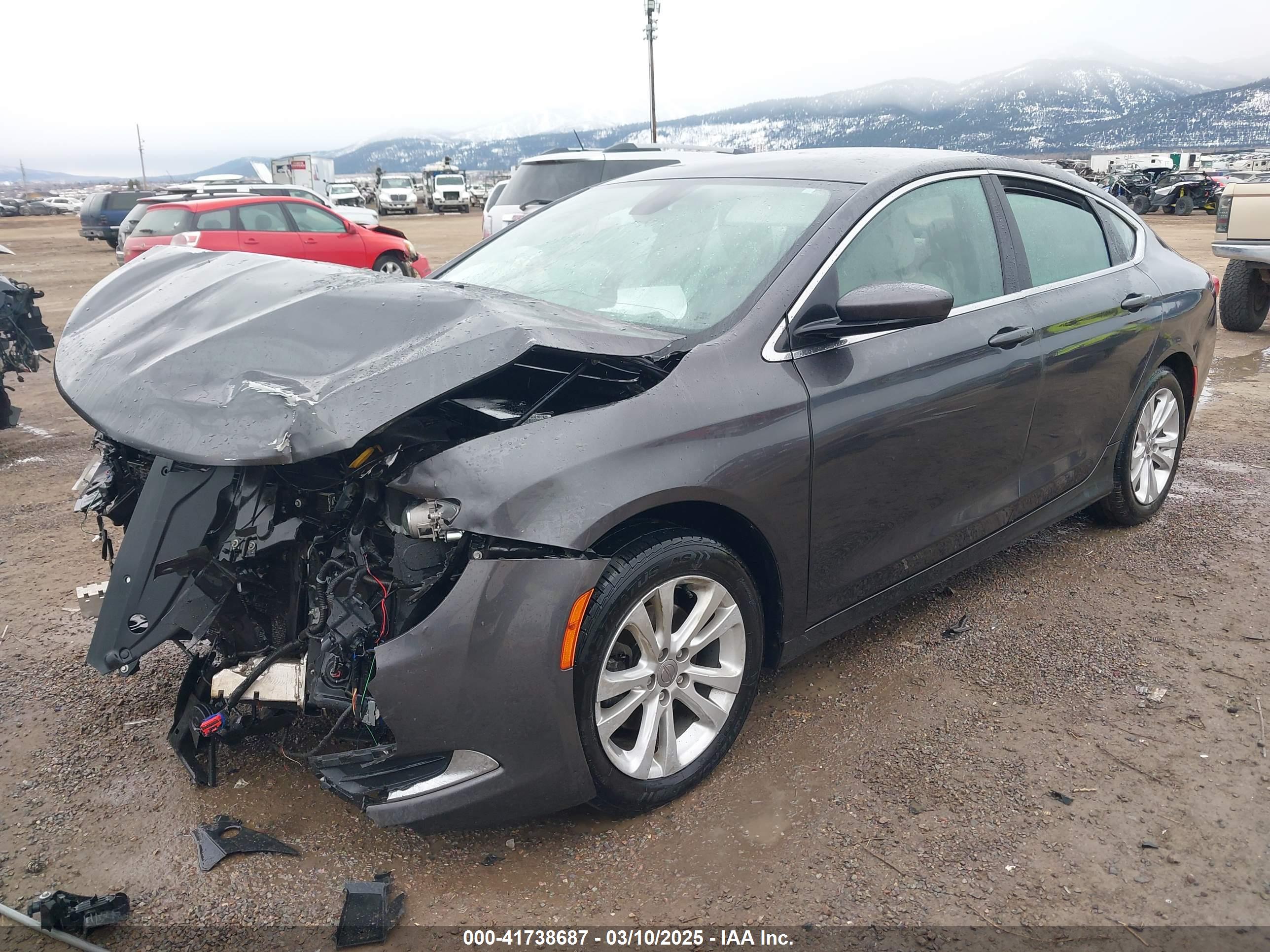 CHRYSLER 200 image 2