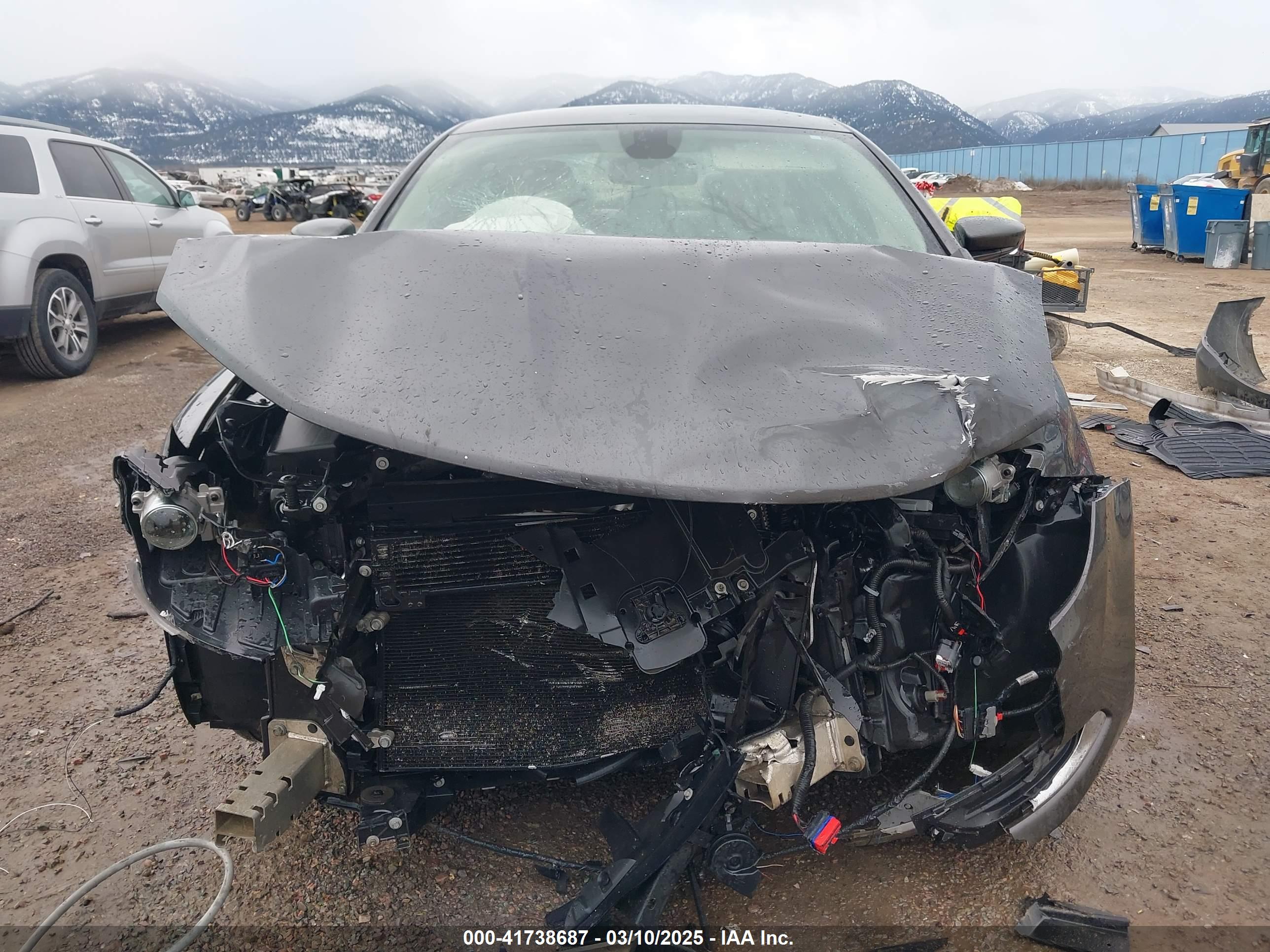 CHRYSLER 200 image 6