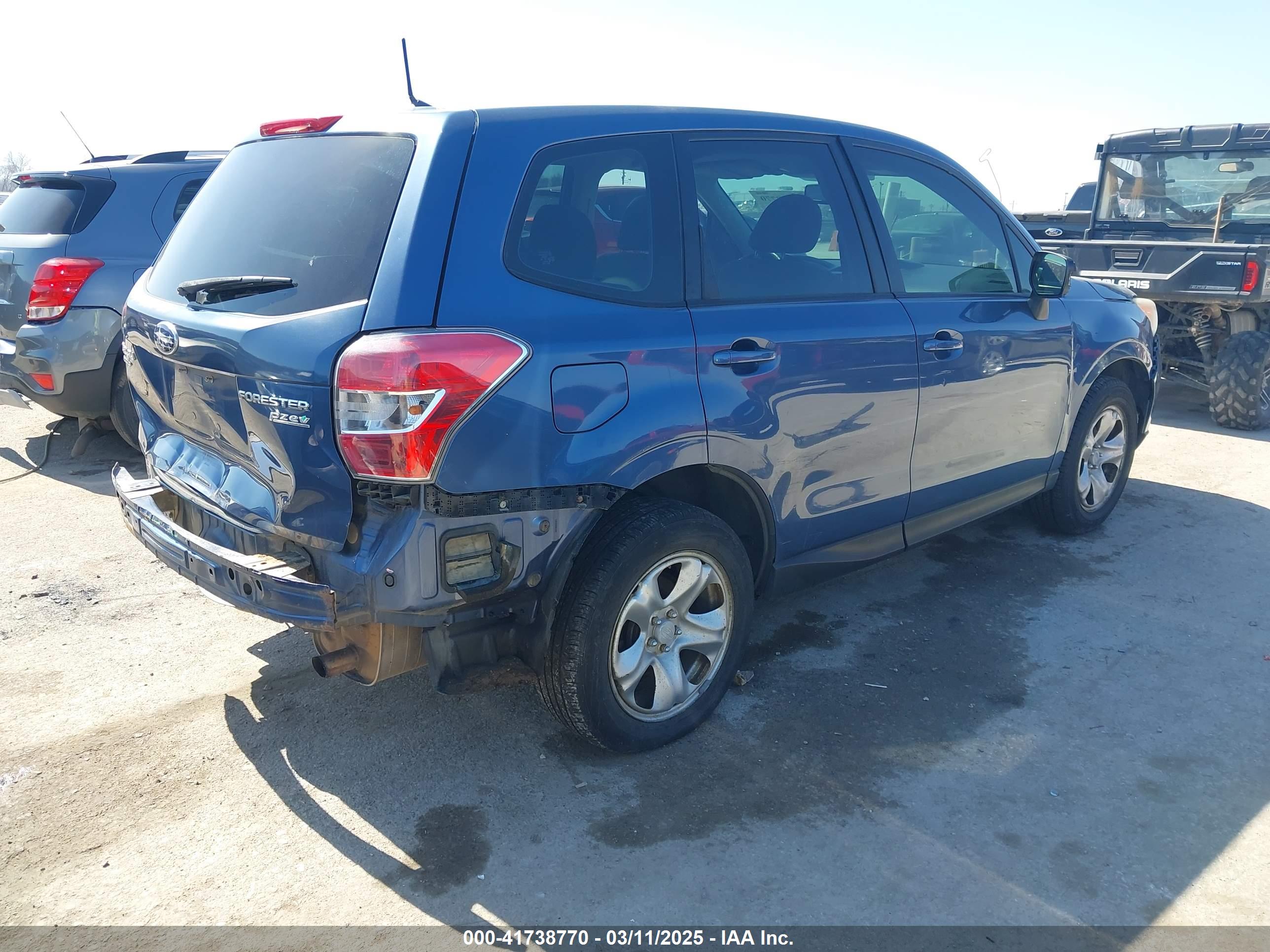 SUBARU FORESTER image 4