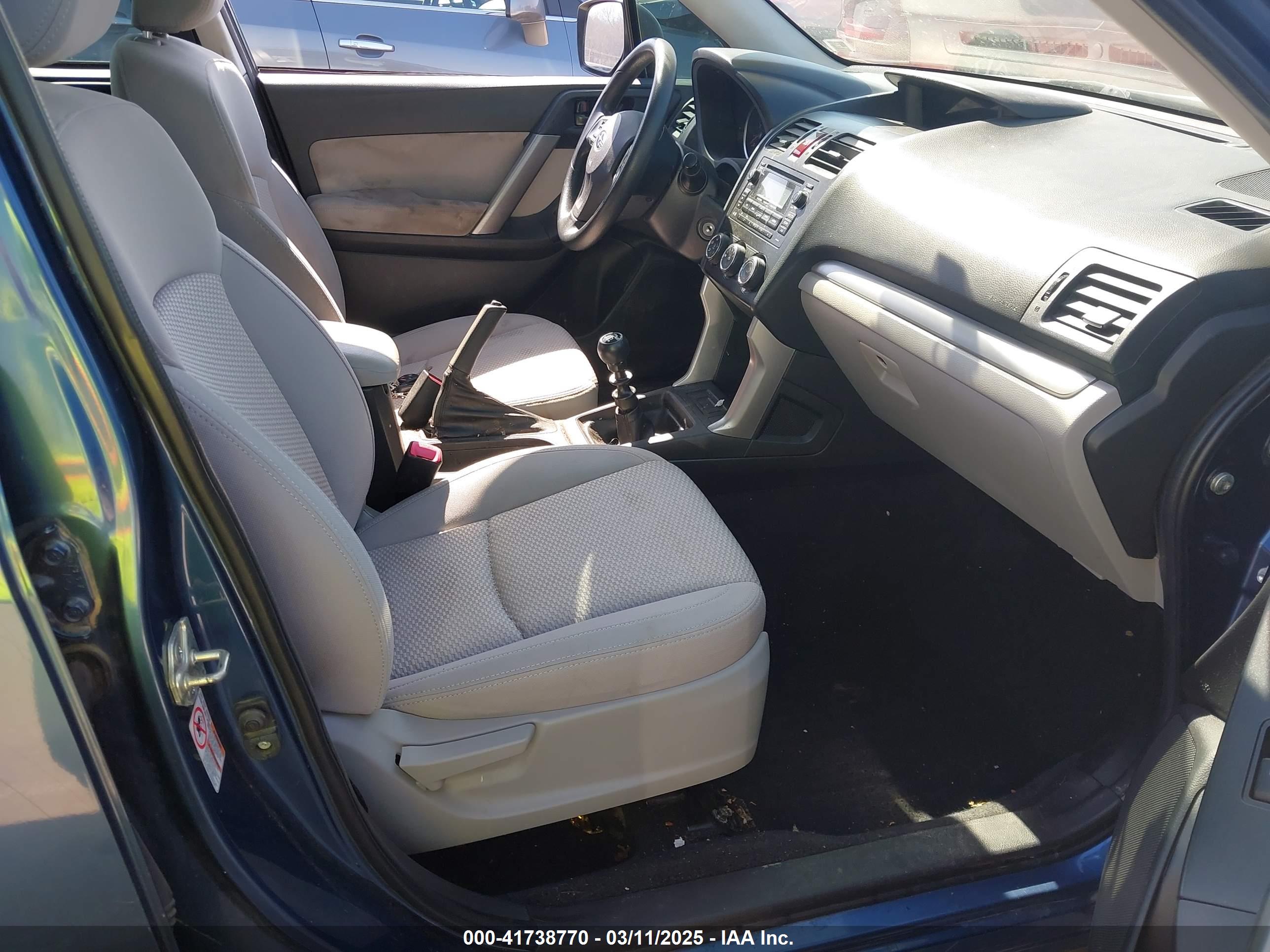 SUBARU FORESTER image 5