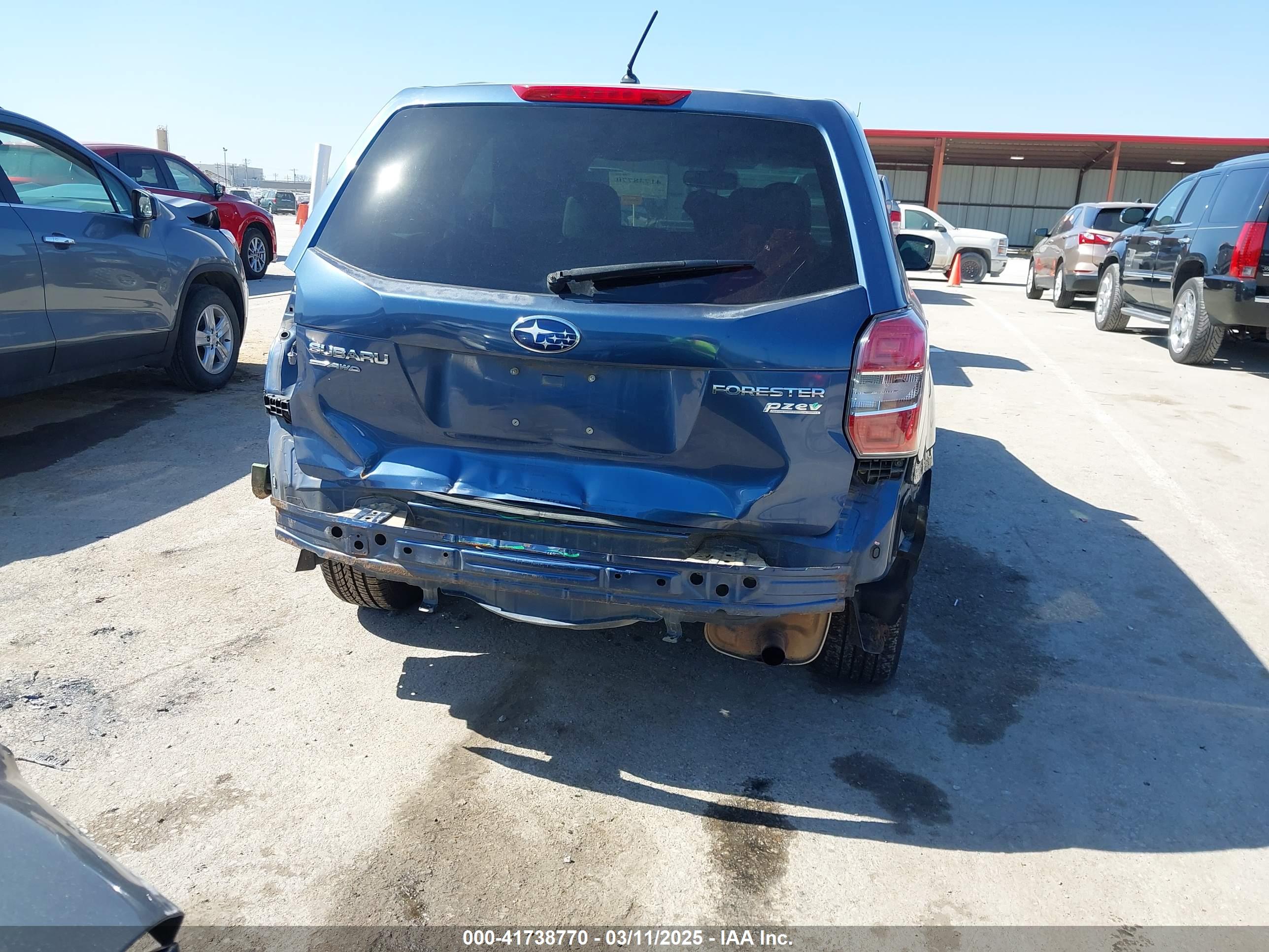 SUBARU FORESTER image 6