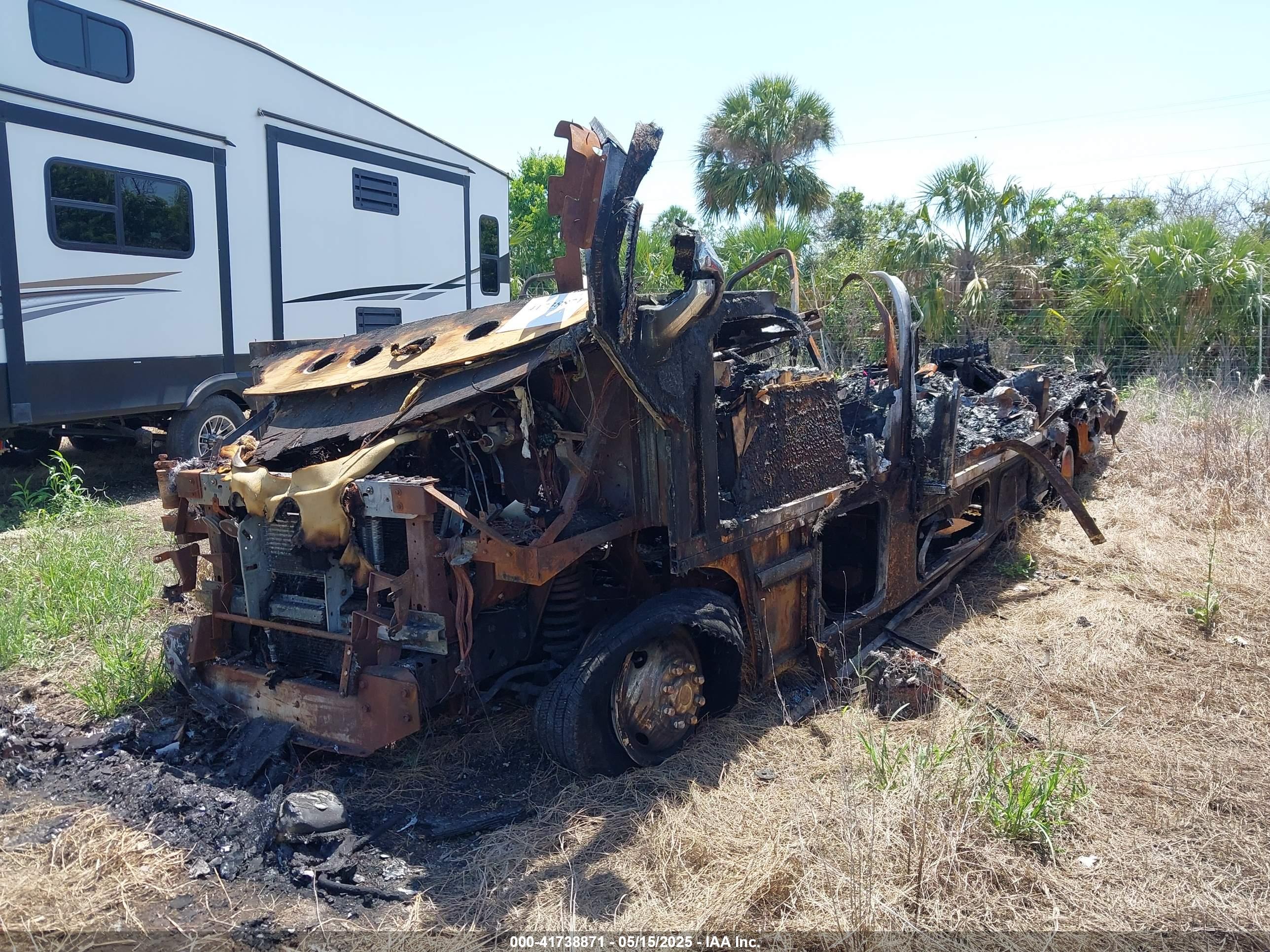 FORD E-450 image 2