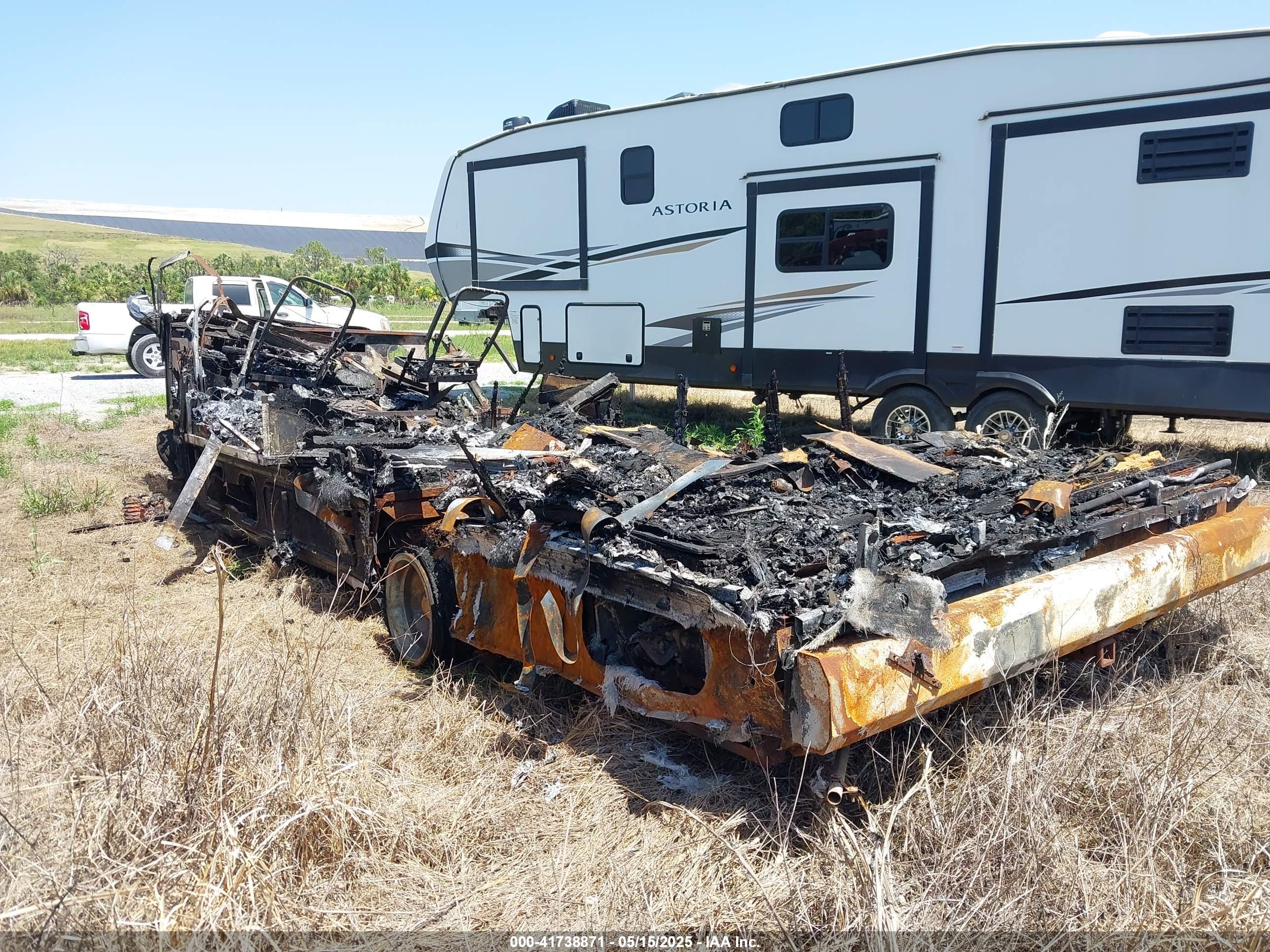 FORD E-450 image 3