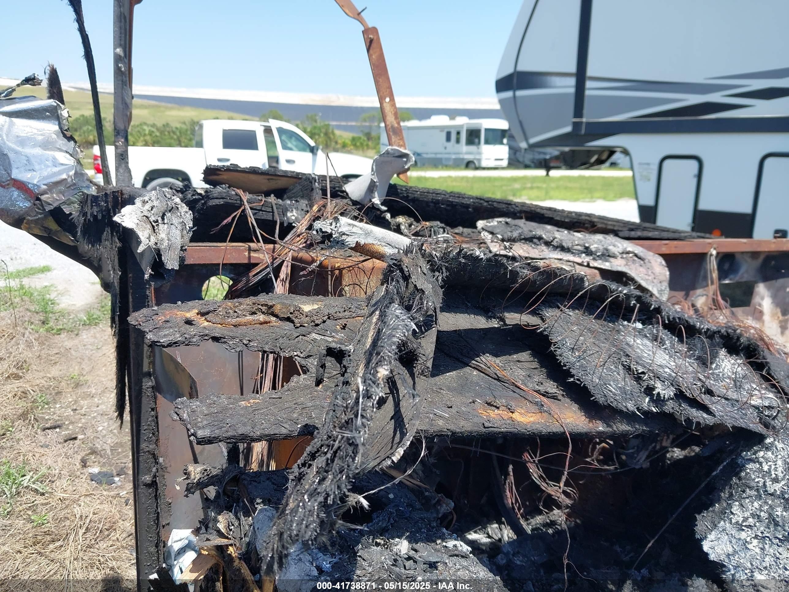 FORD E-450 image 6