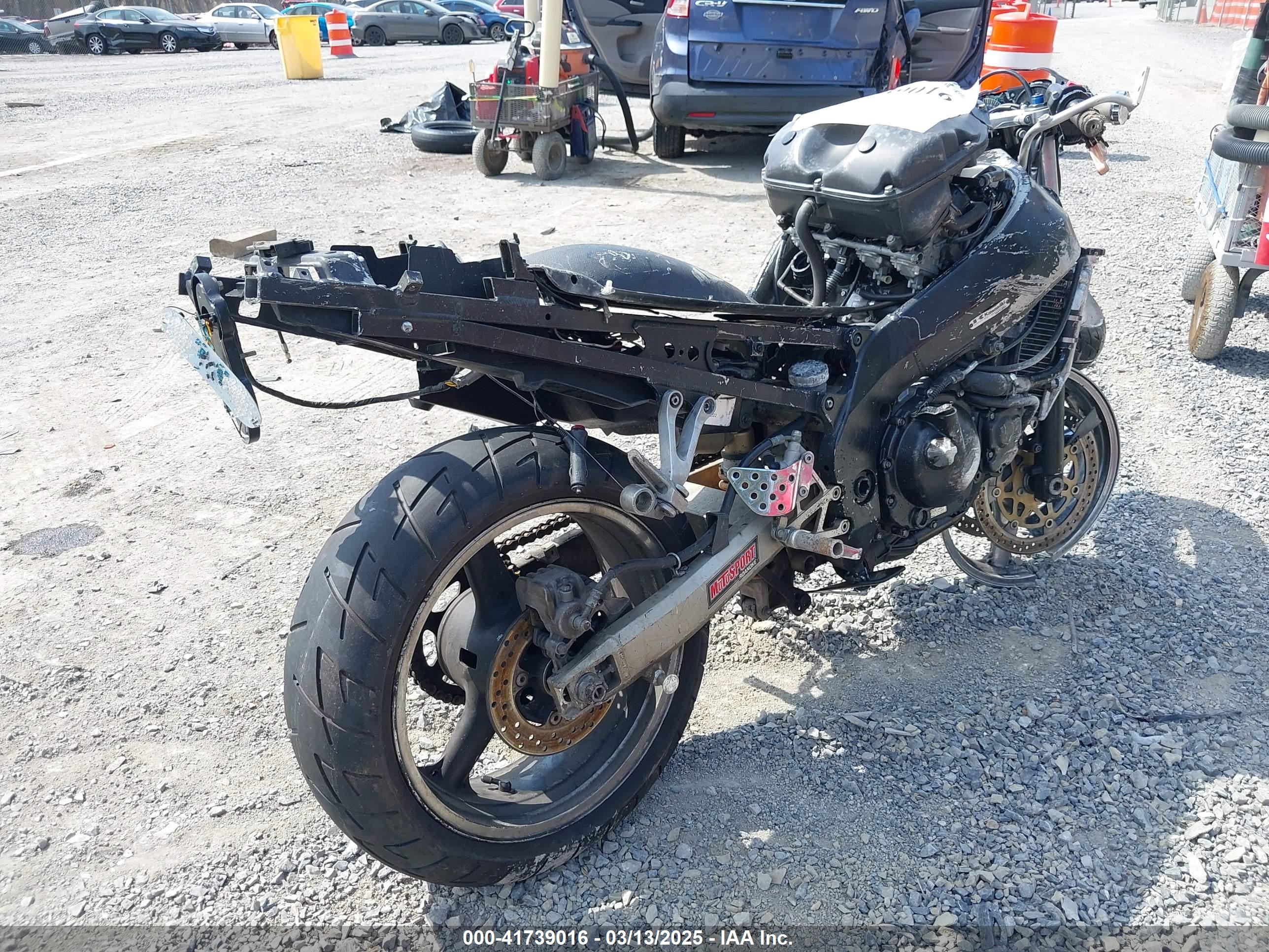 KAWASAKI ZX900 image 4