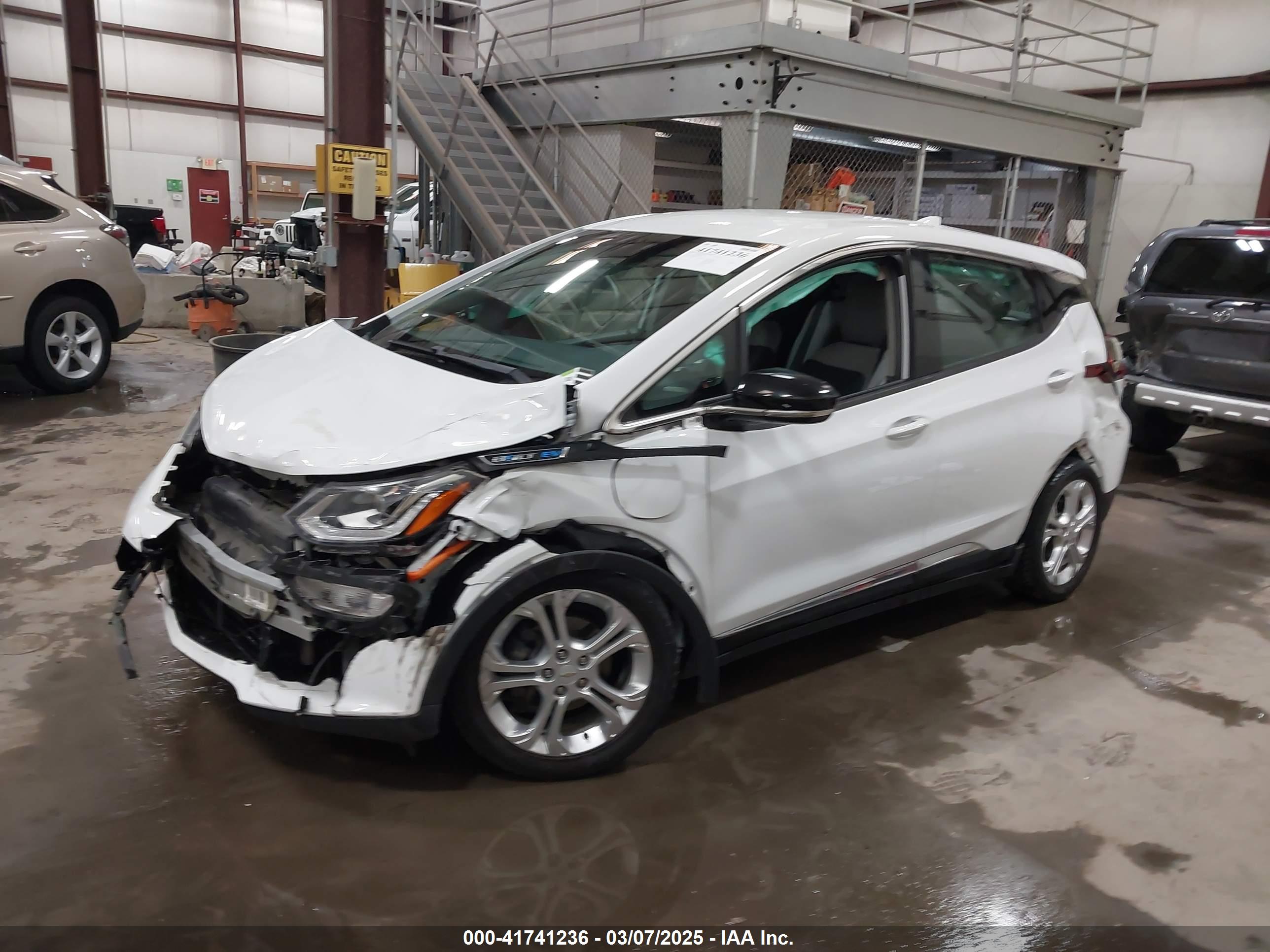 CHEVROLET BOLT image 2