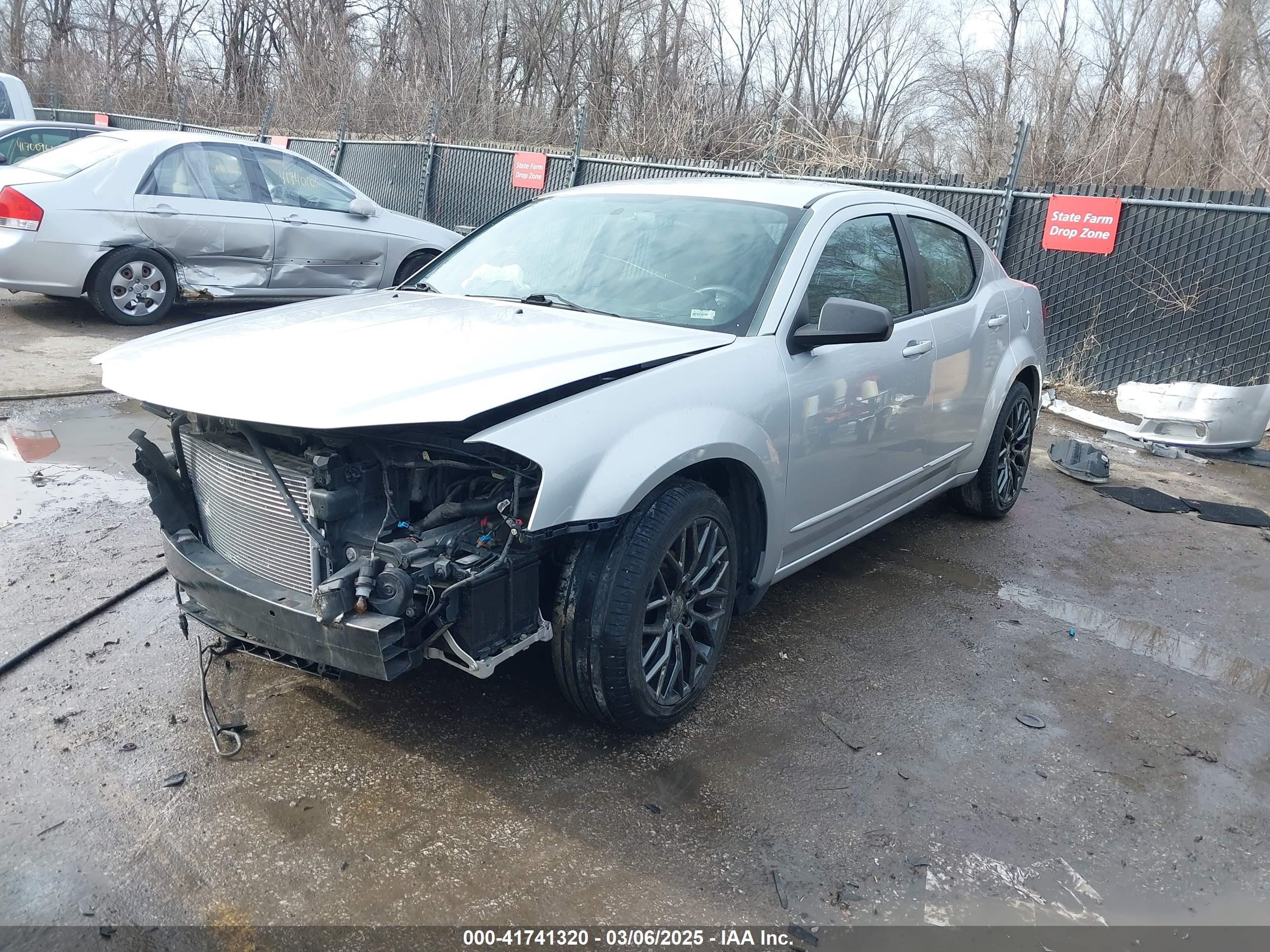 DODGE AVENGER image 2