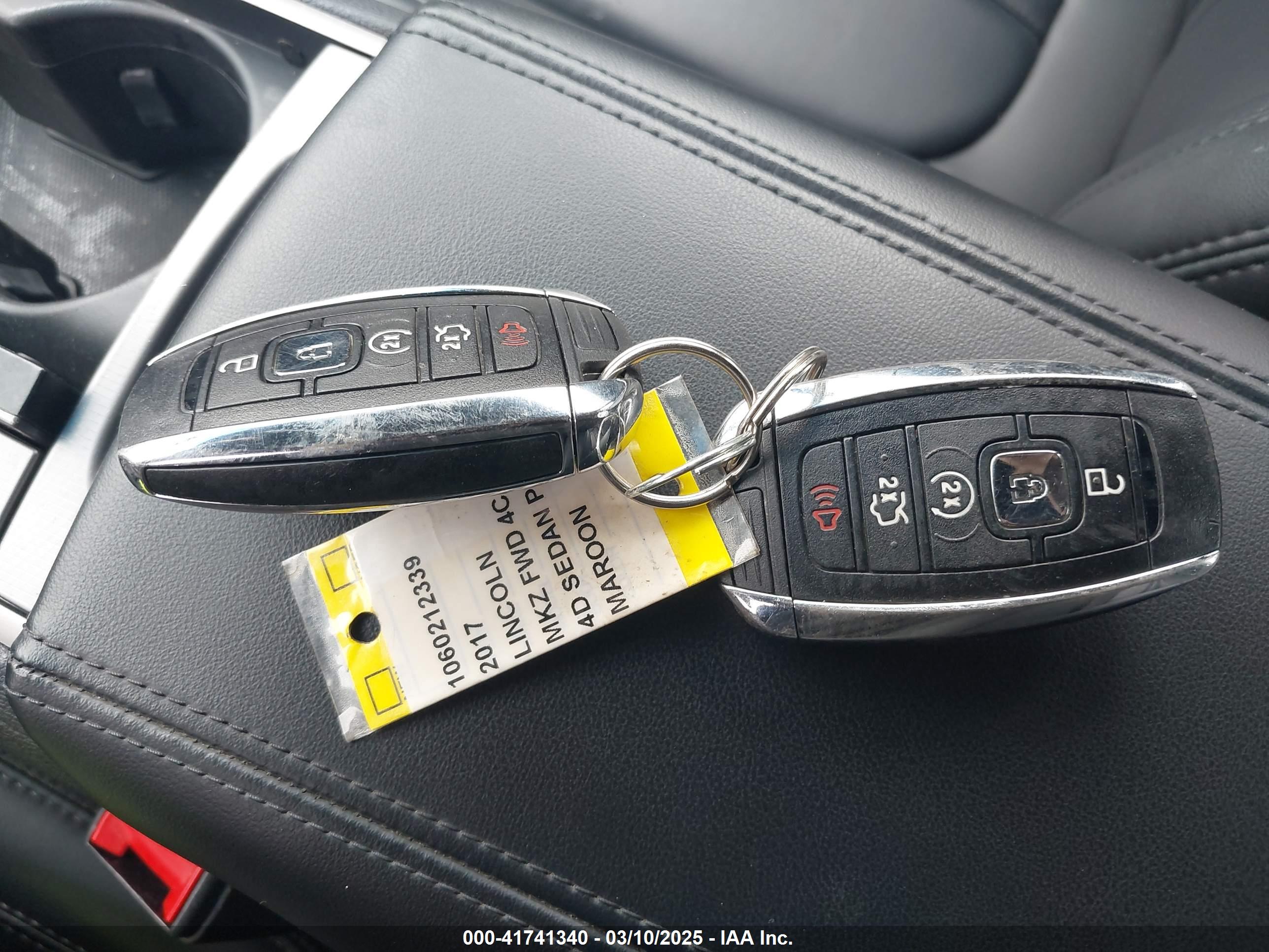 LINCOLN MKZ image 11