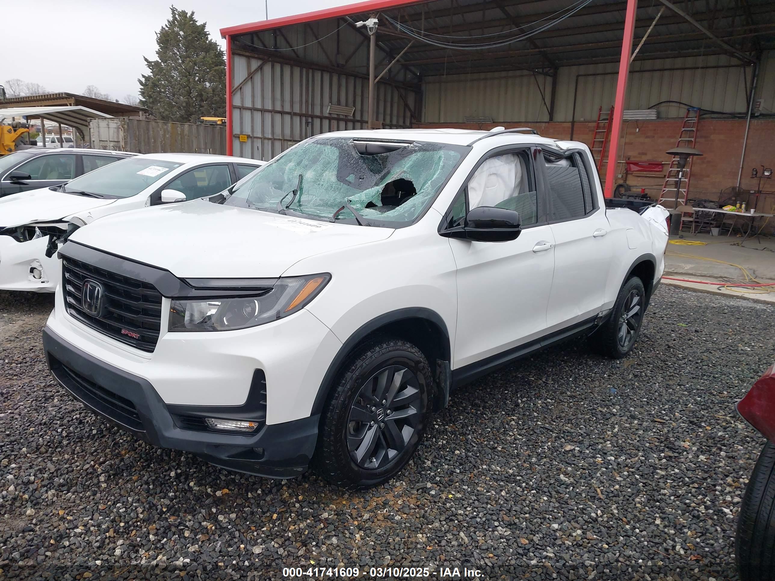 HONDA RIDGELINE image 2