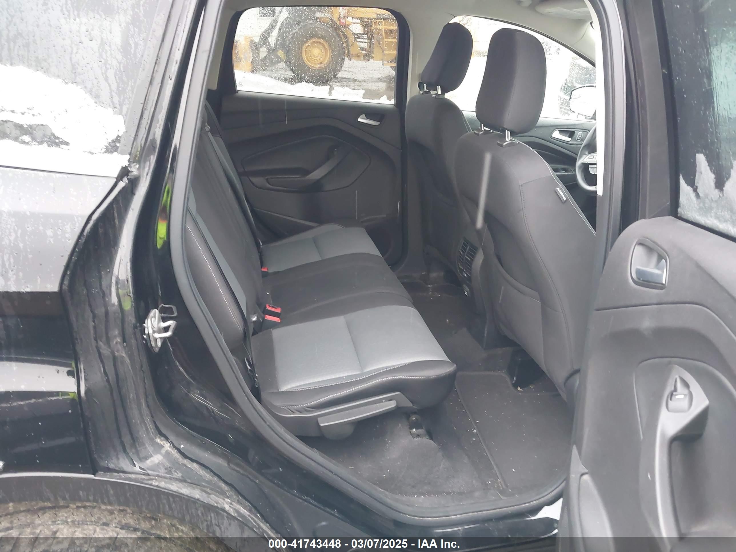 FORD ESCAPE image 8