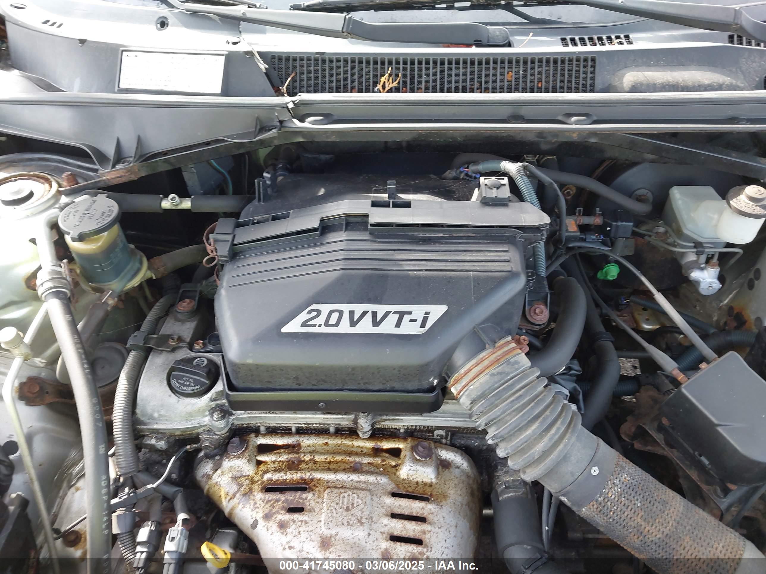 TOYOTA RAV4 image 10