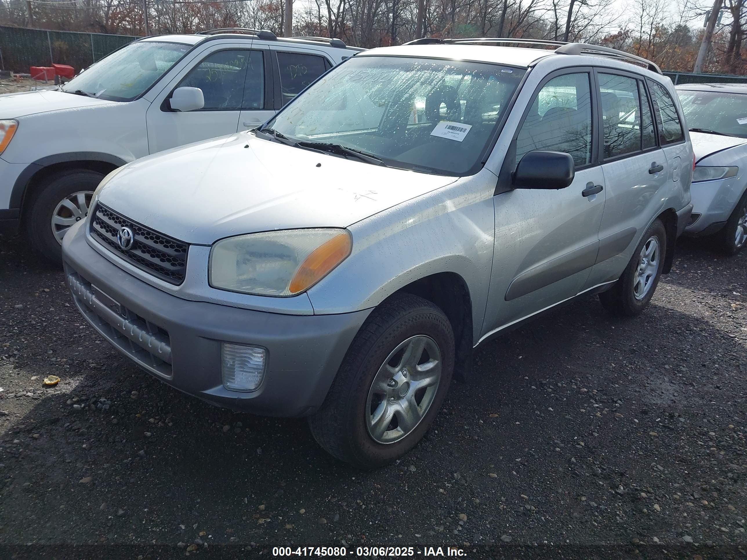 TOYOTA RAV4 image 2