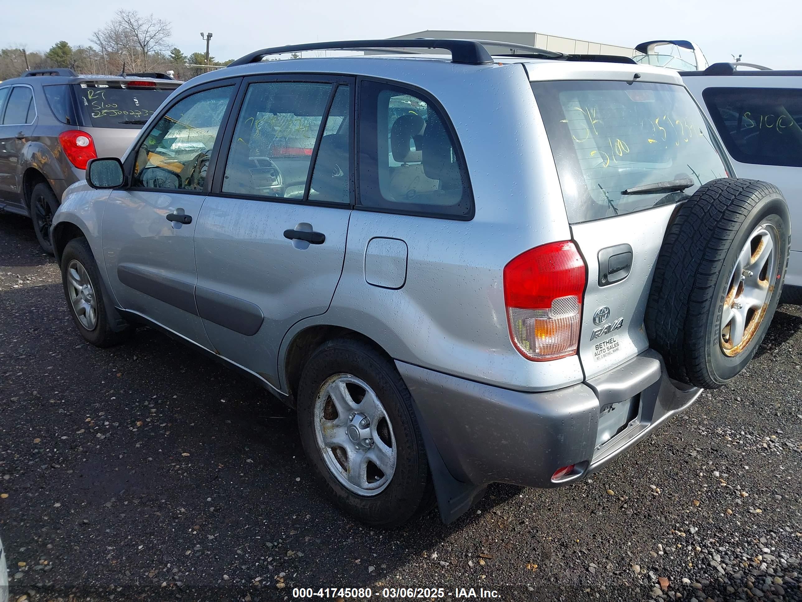 TOYOTA RAV4 image 3