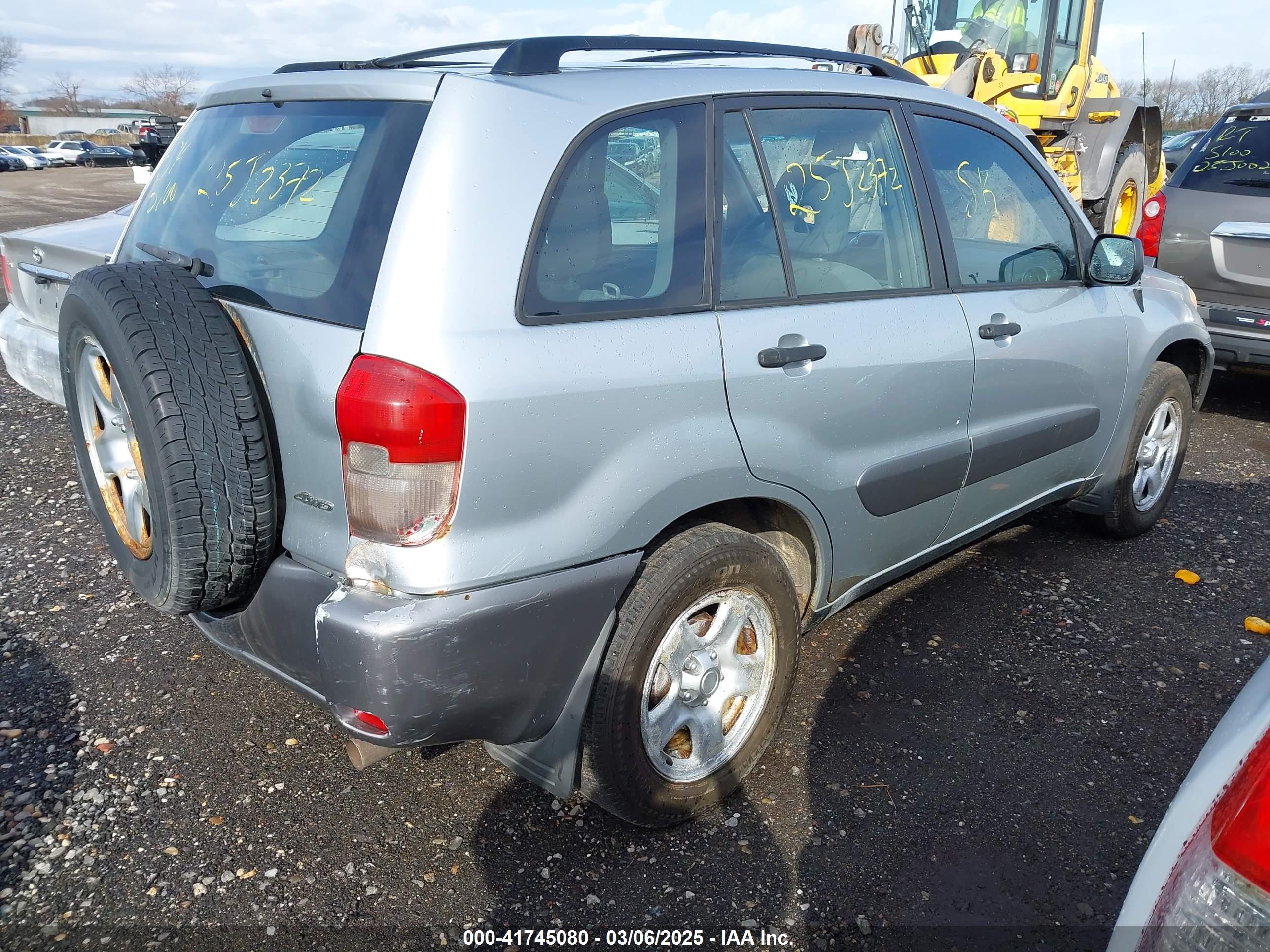 TOYOTA RAV4 image 4