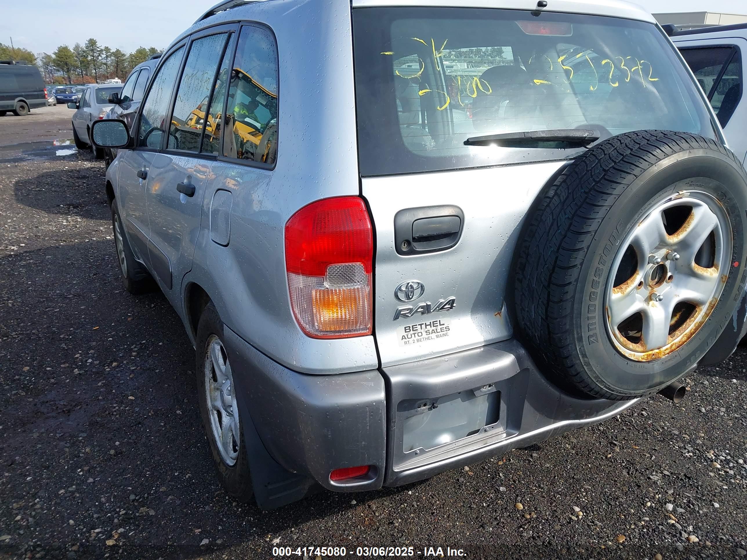 TOYOTA RAV4 image 6