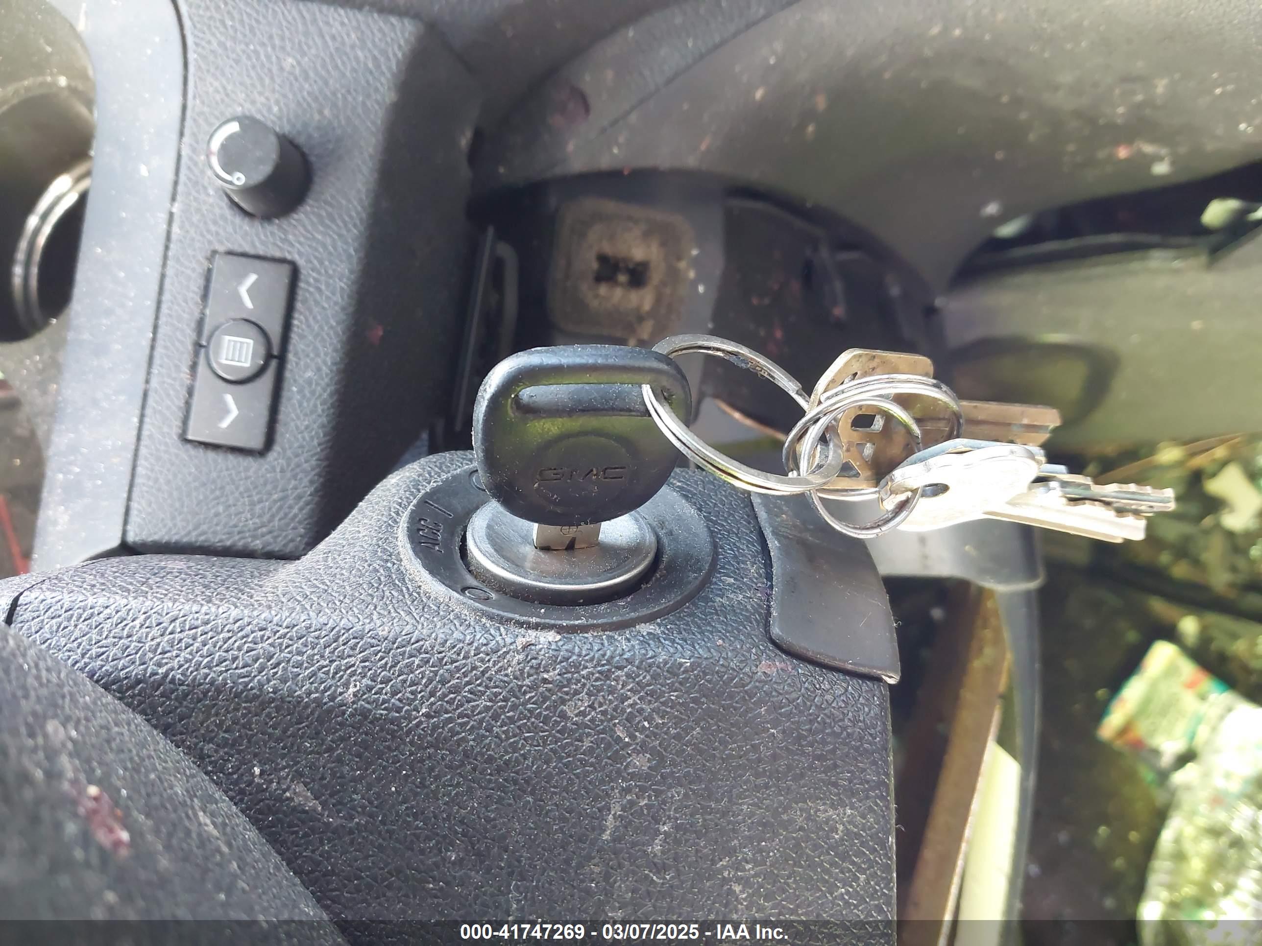 GMC ACADIA image 11