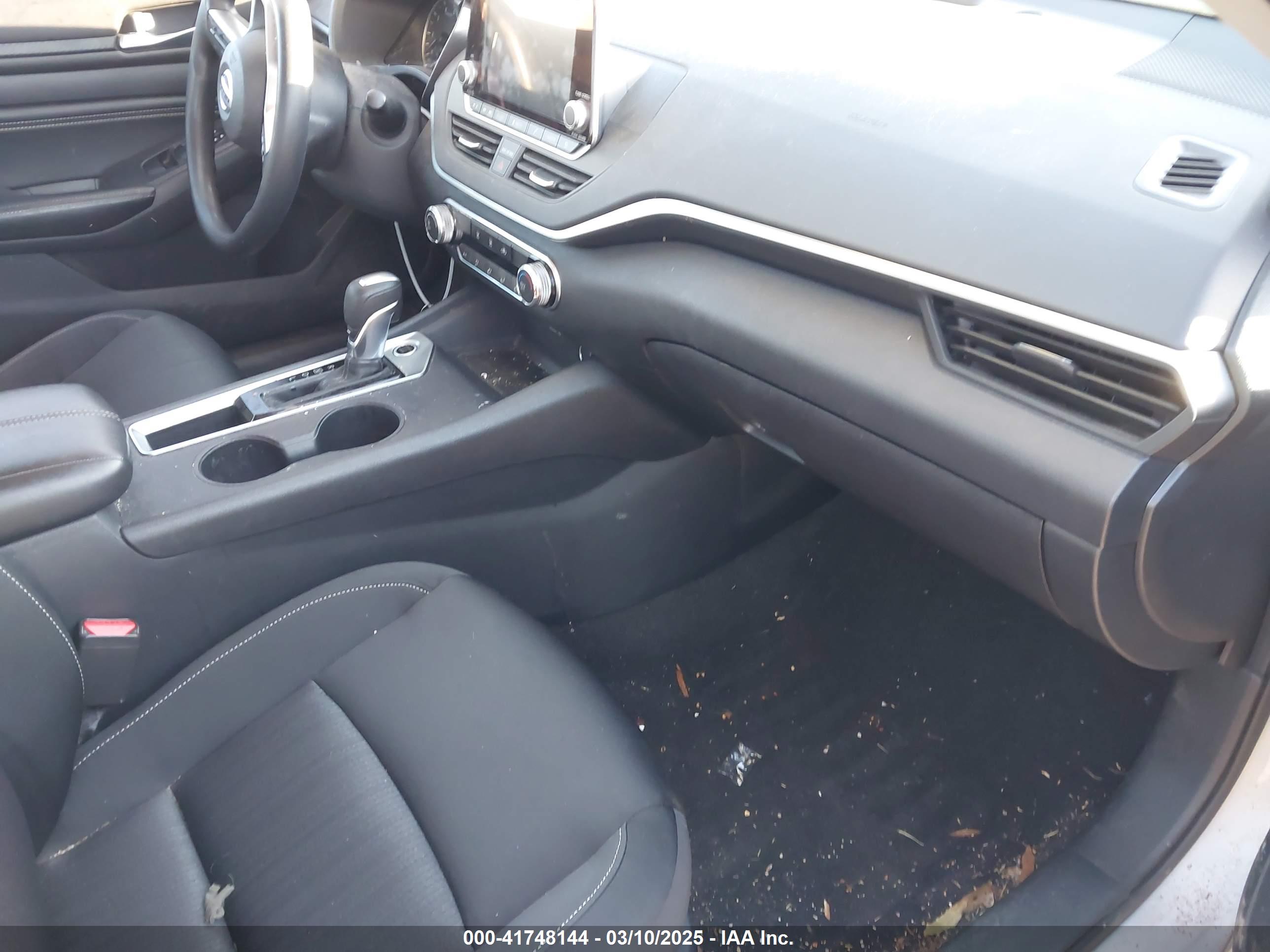 NISSAN ALTIMA image 5