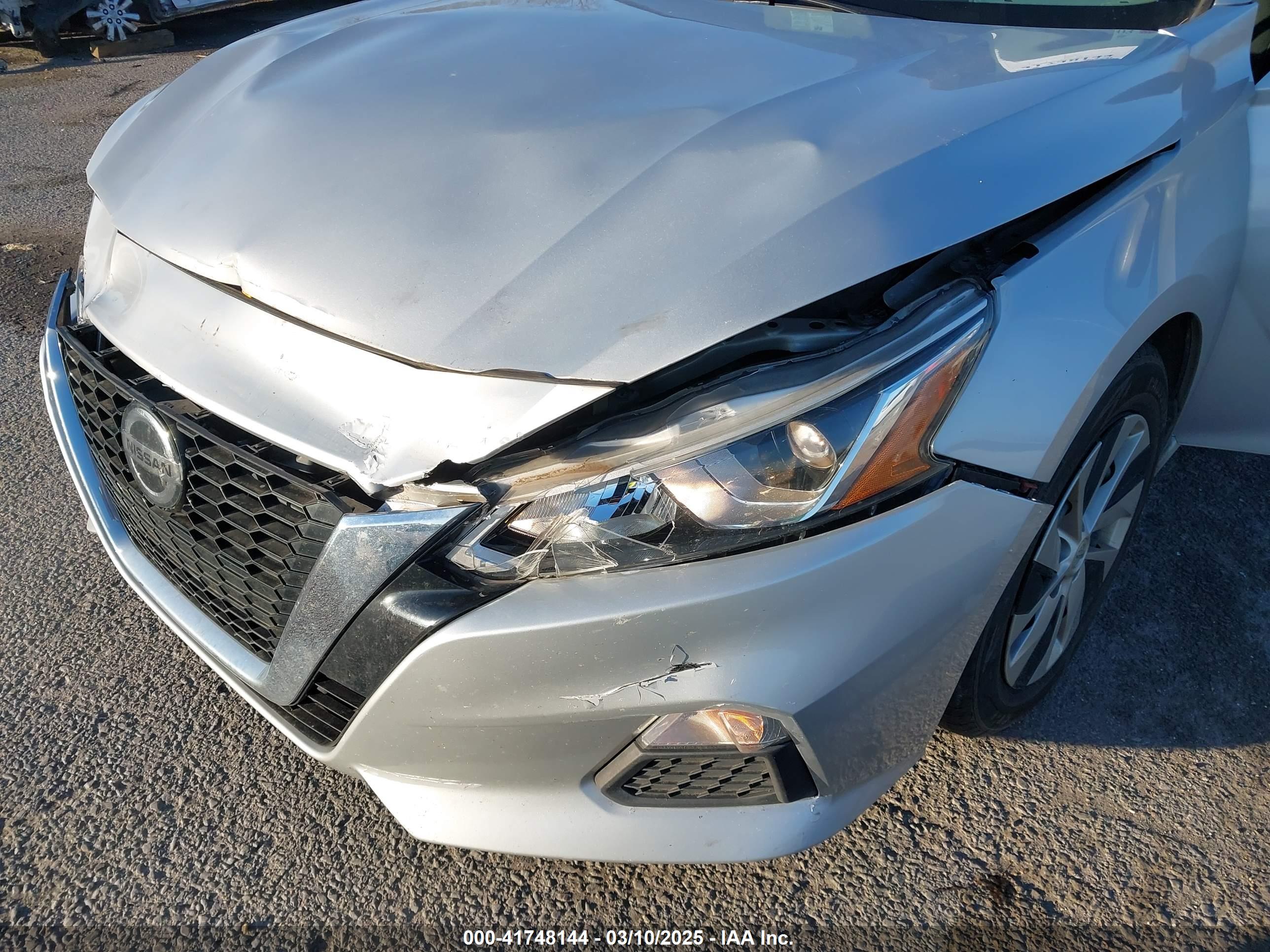 NISSAN ALTIMA image 6