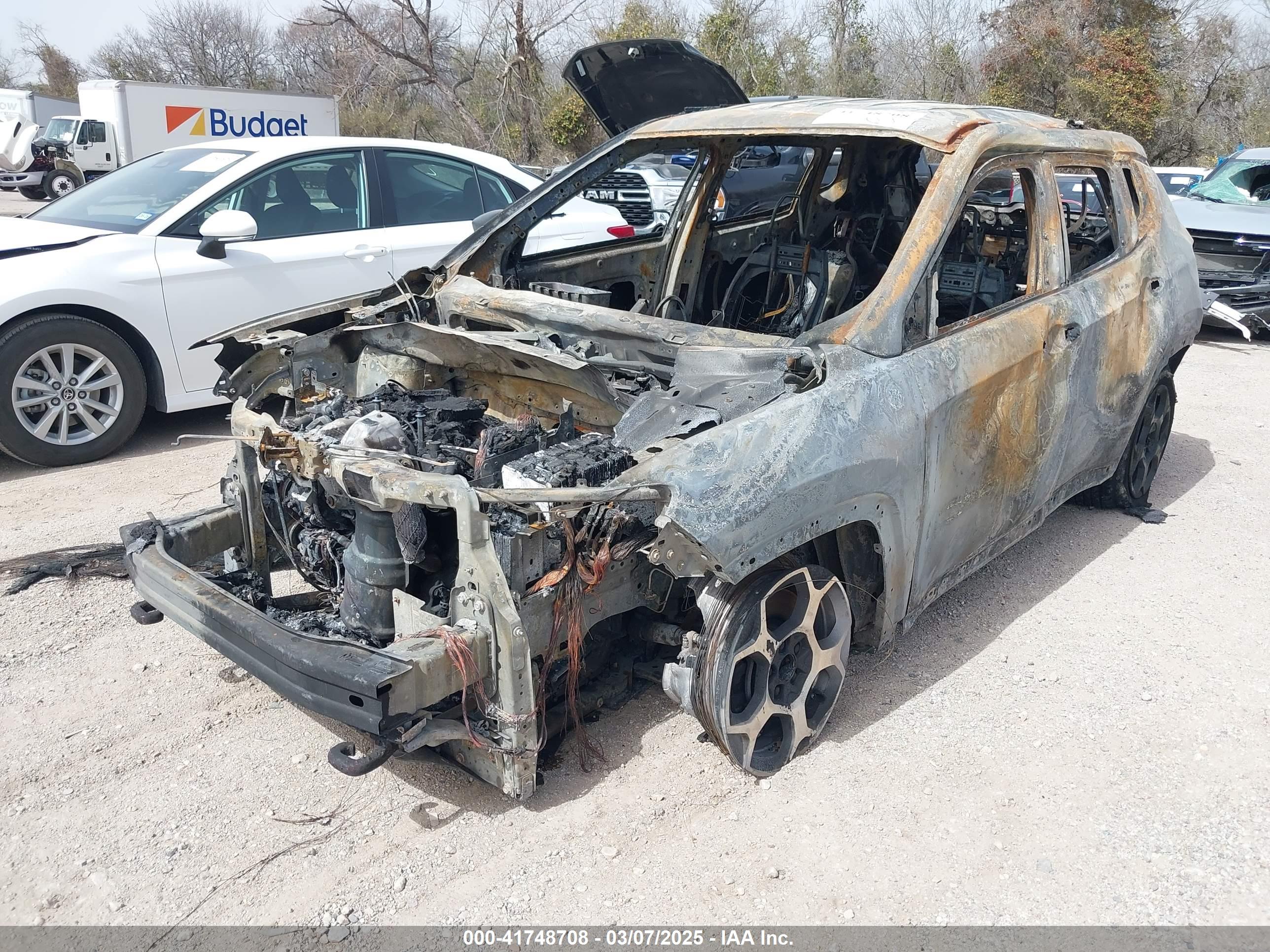 JEEP COMPASS image 2