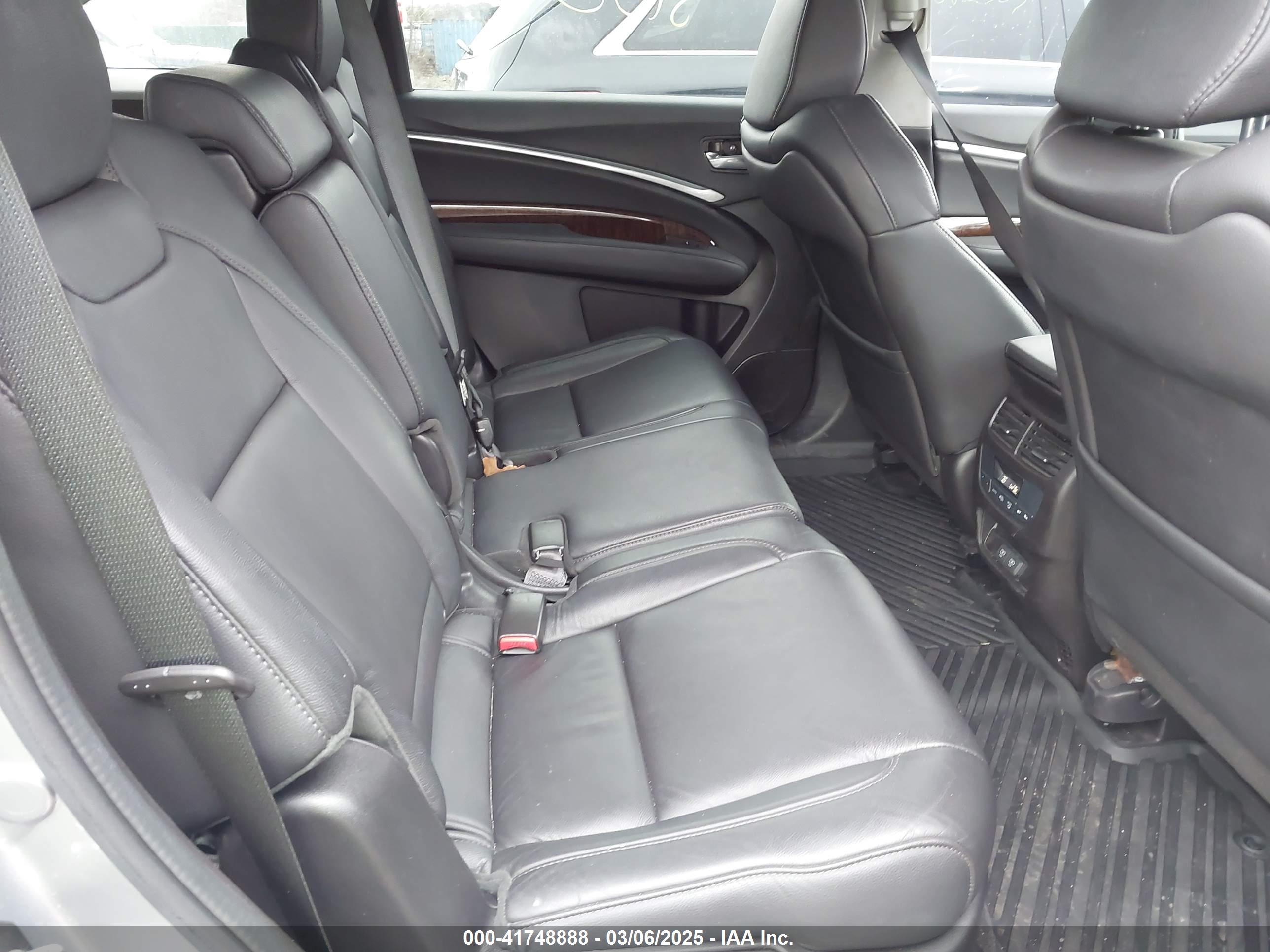 ACURA MDX image 8