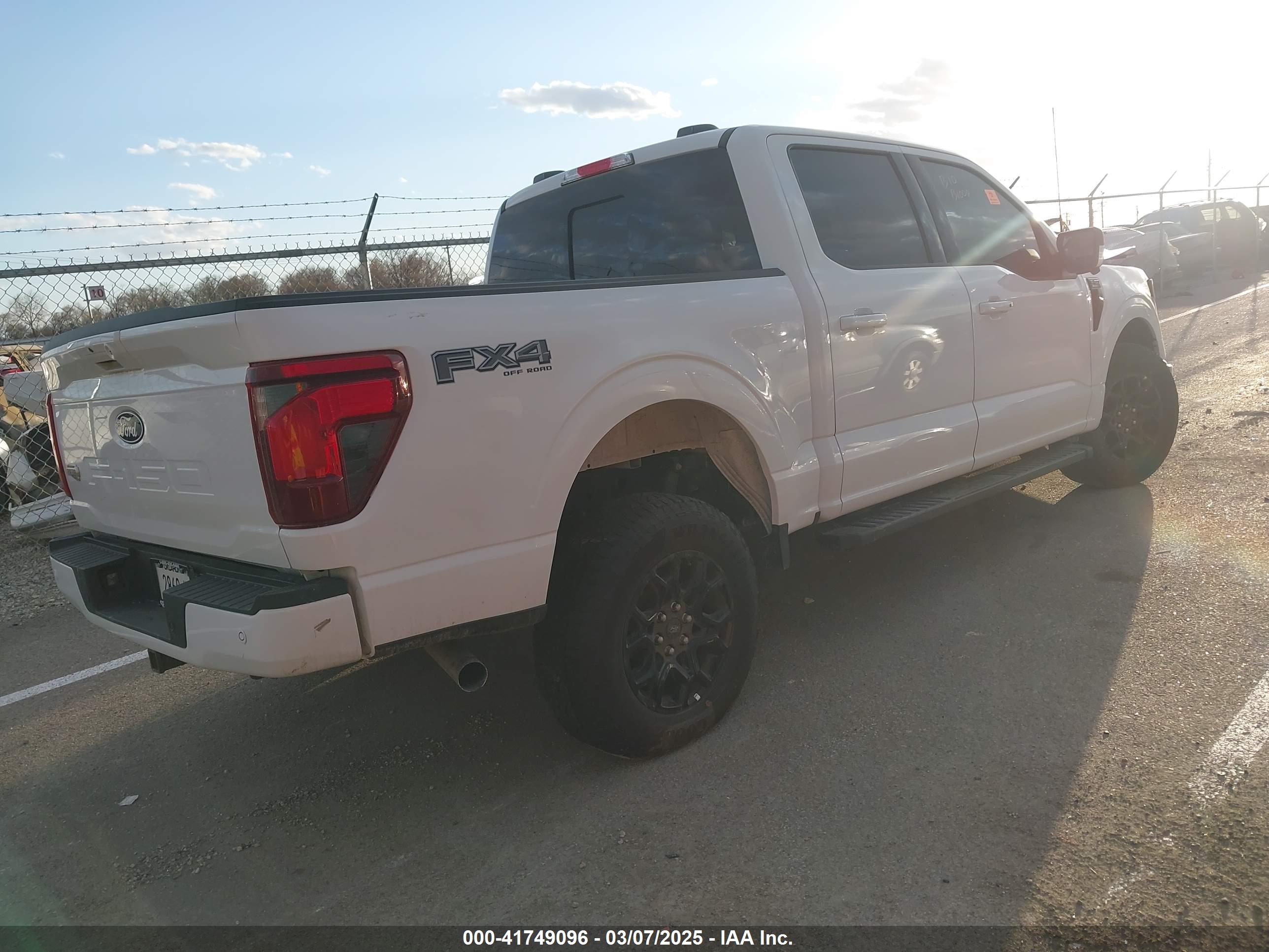FORD F-150 image 4