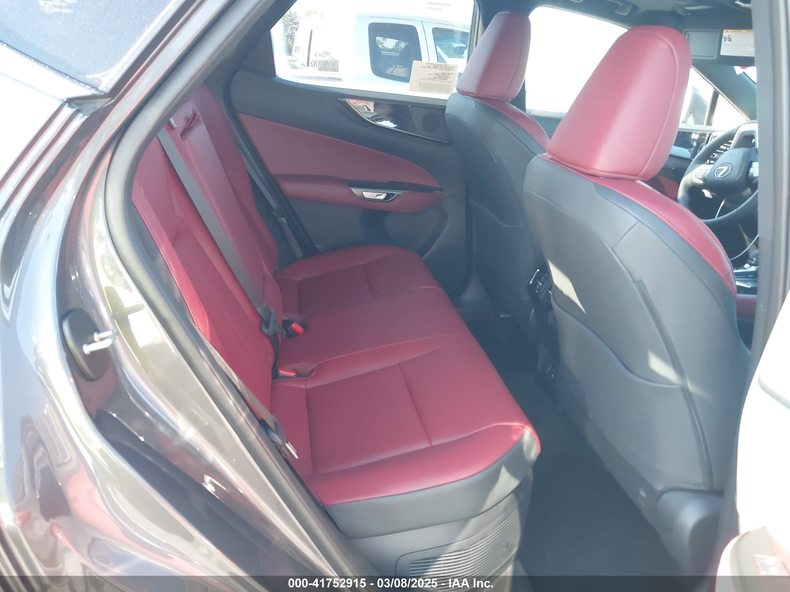 LEXUS NX image 8