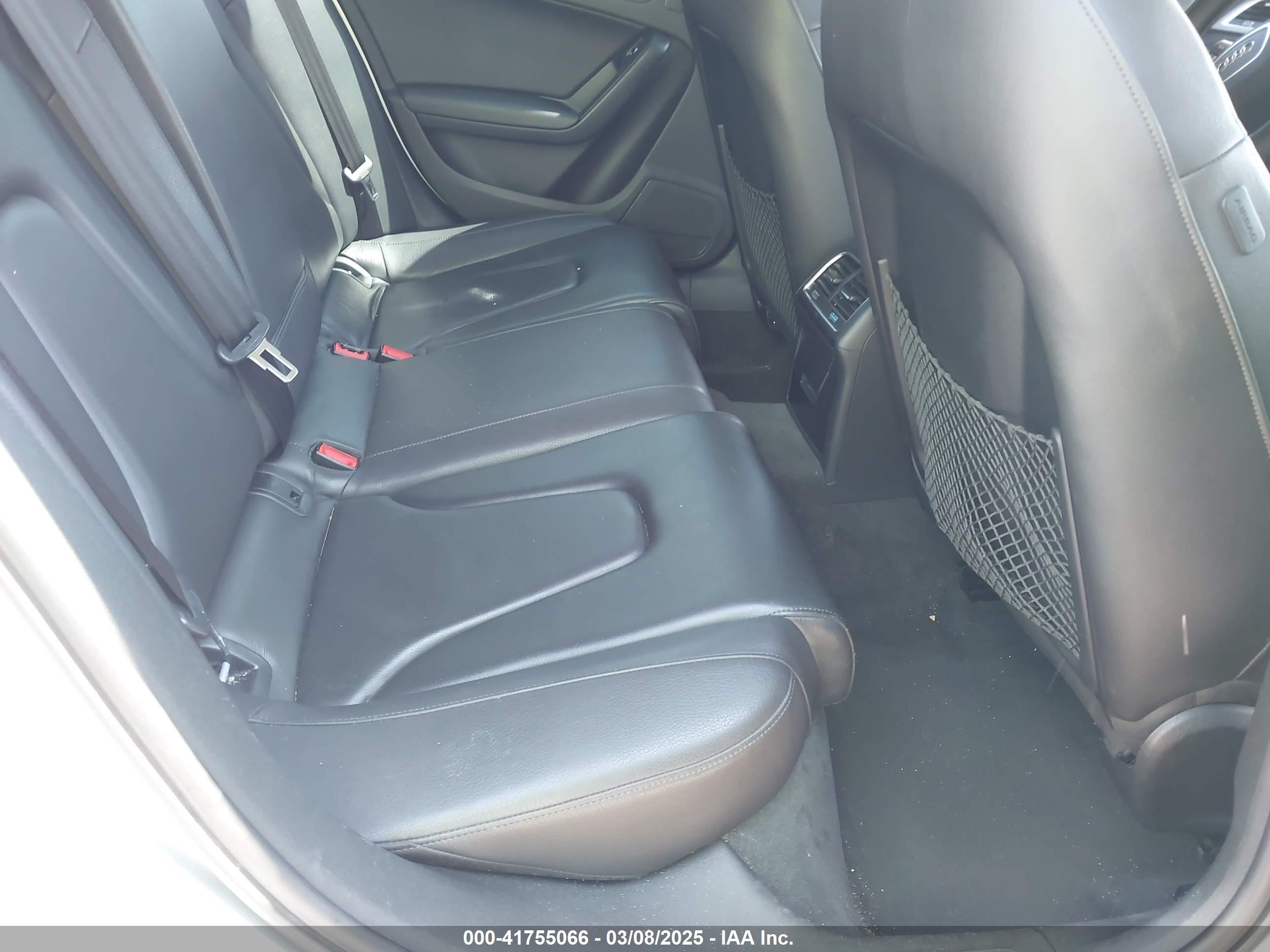 AUDI A4 image 8