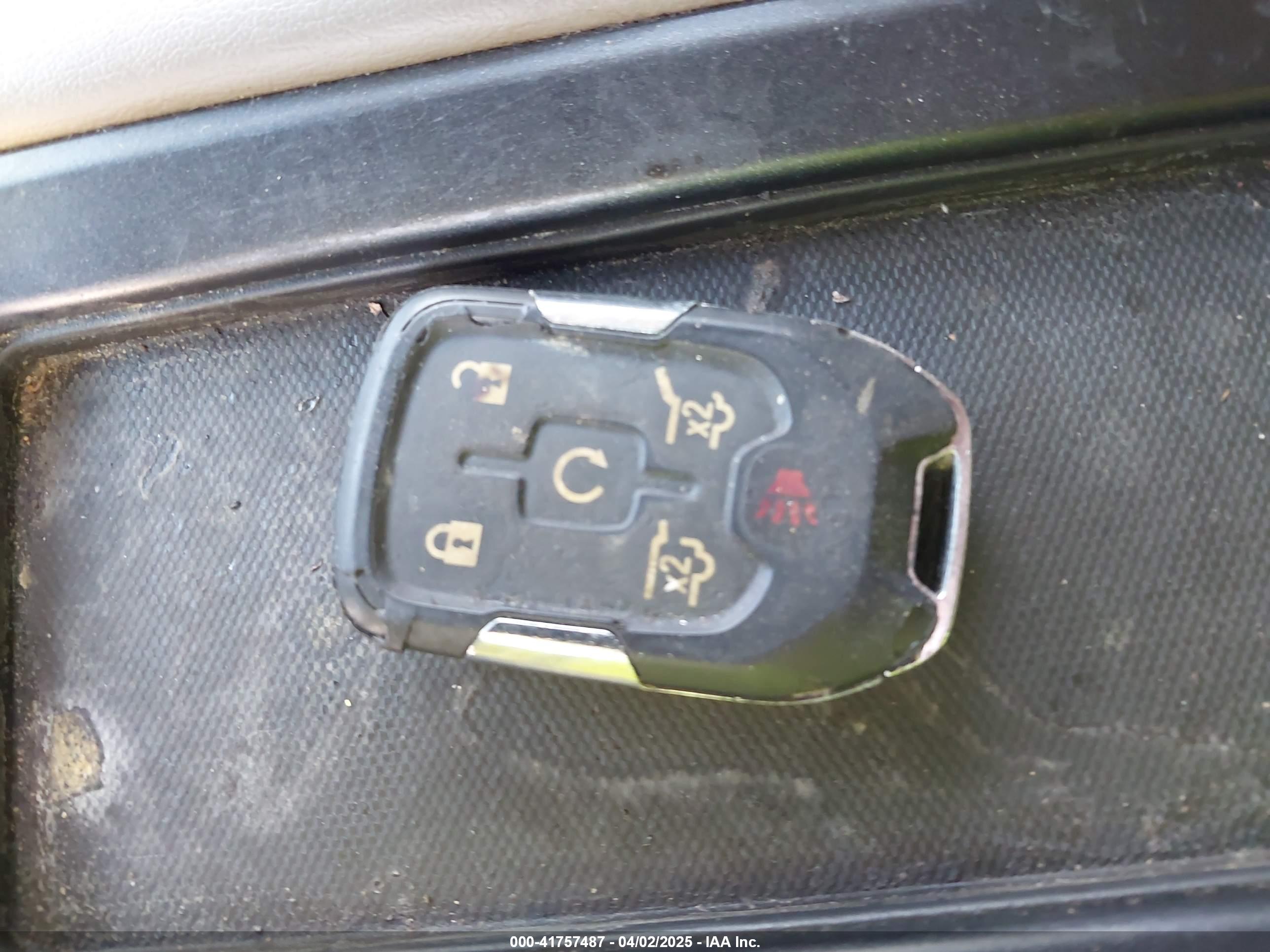GMC YUKON image 11