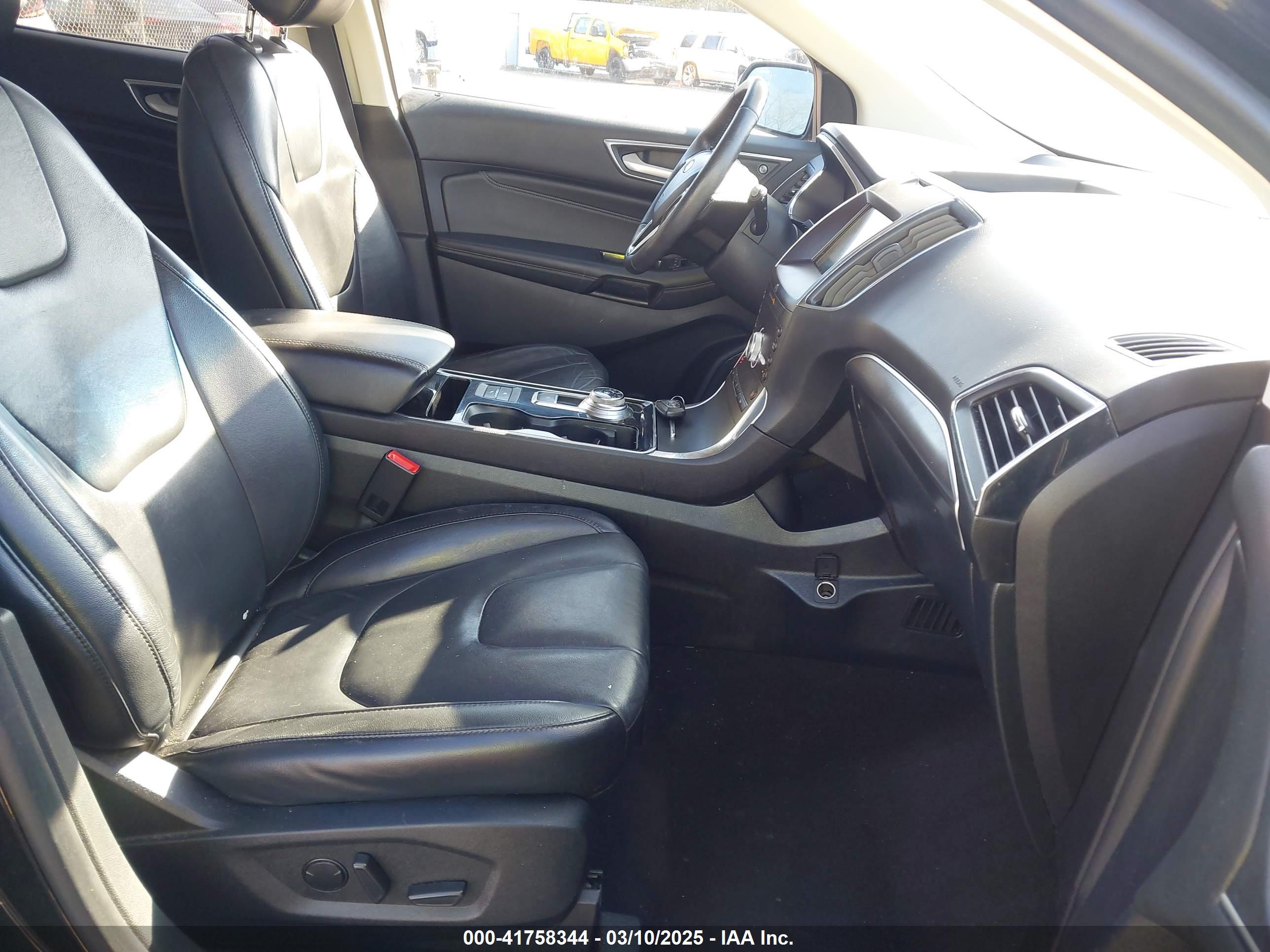 FORD EDGE image 5