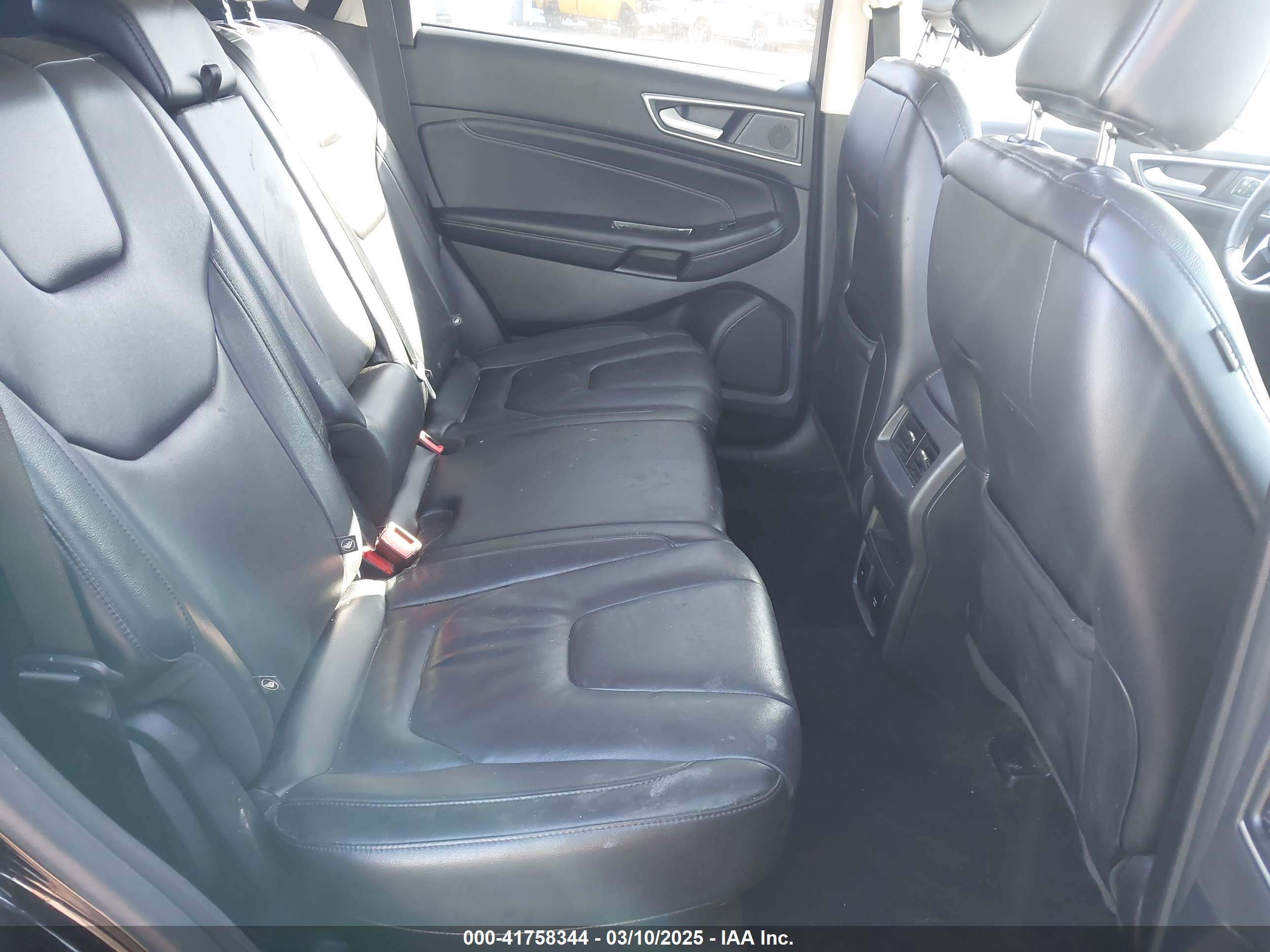 FORD EDGE image 8