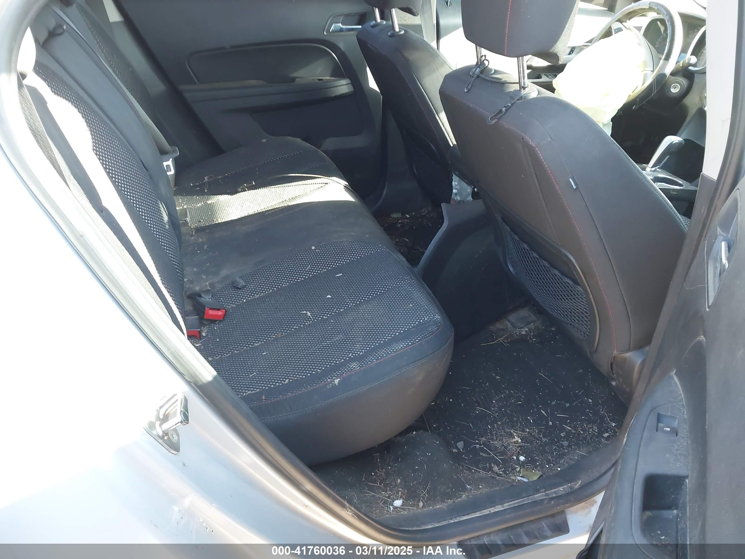 CHEVROLET EQUINOX image 8