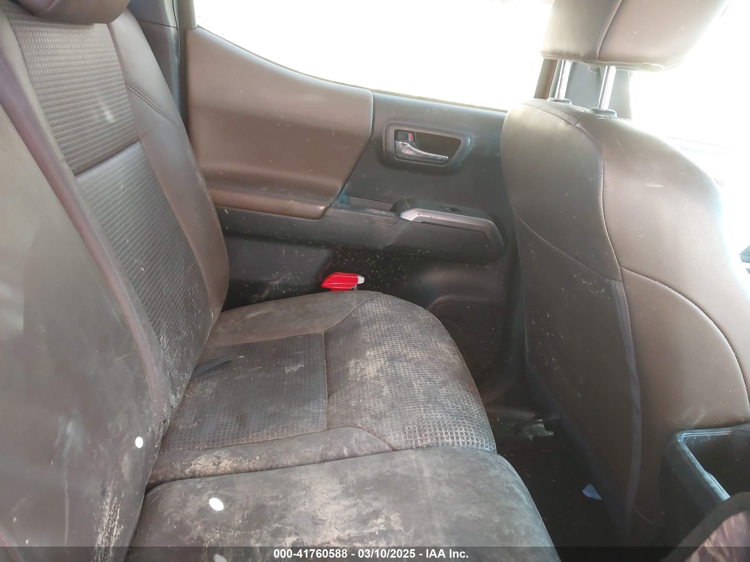 TOYOTA TACOMA image 8