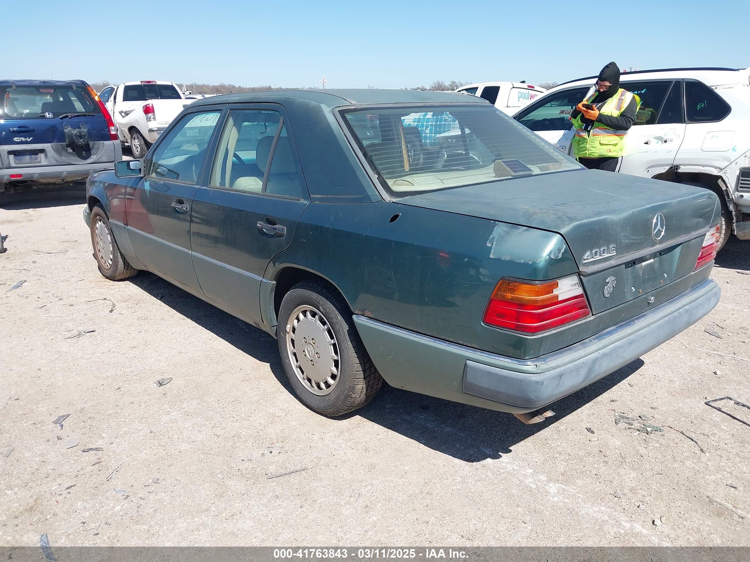 MERCEDES-BENZ 400 image 3